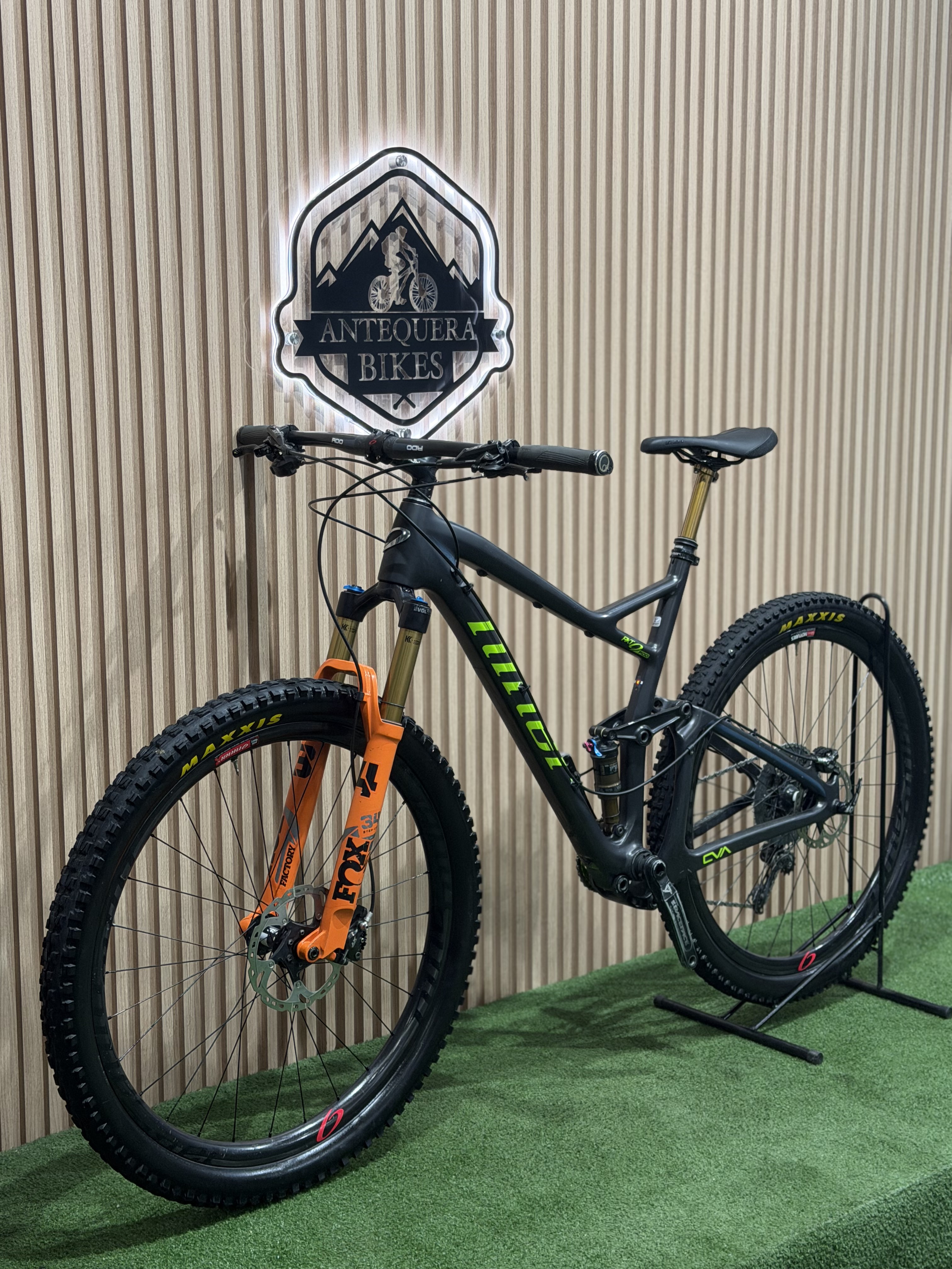 NINER RKT 9 RDO FULL CARBONO