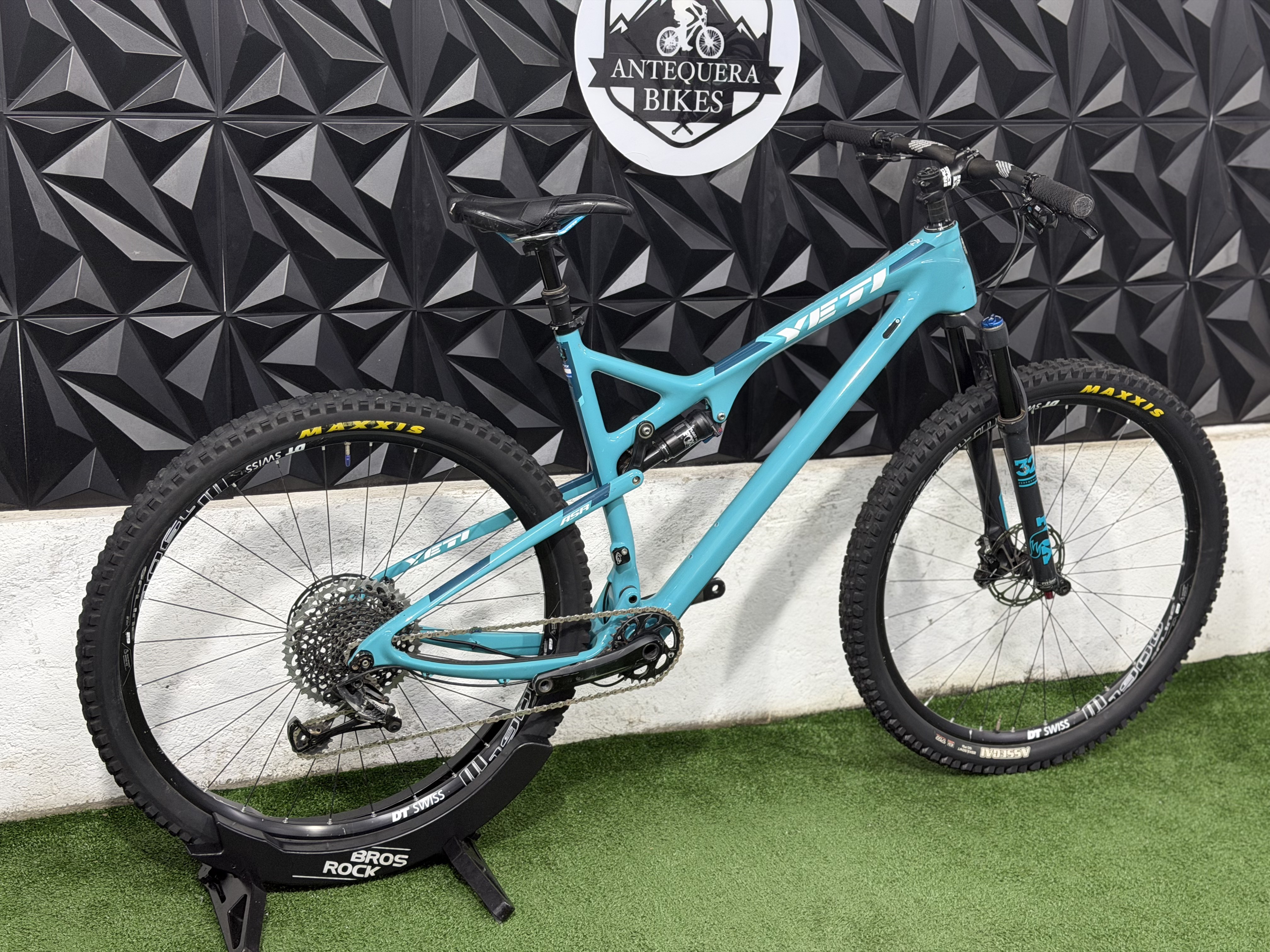YETI ASR FULL CARBÓN