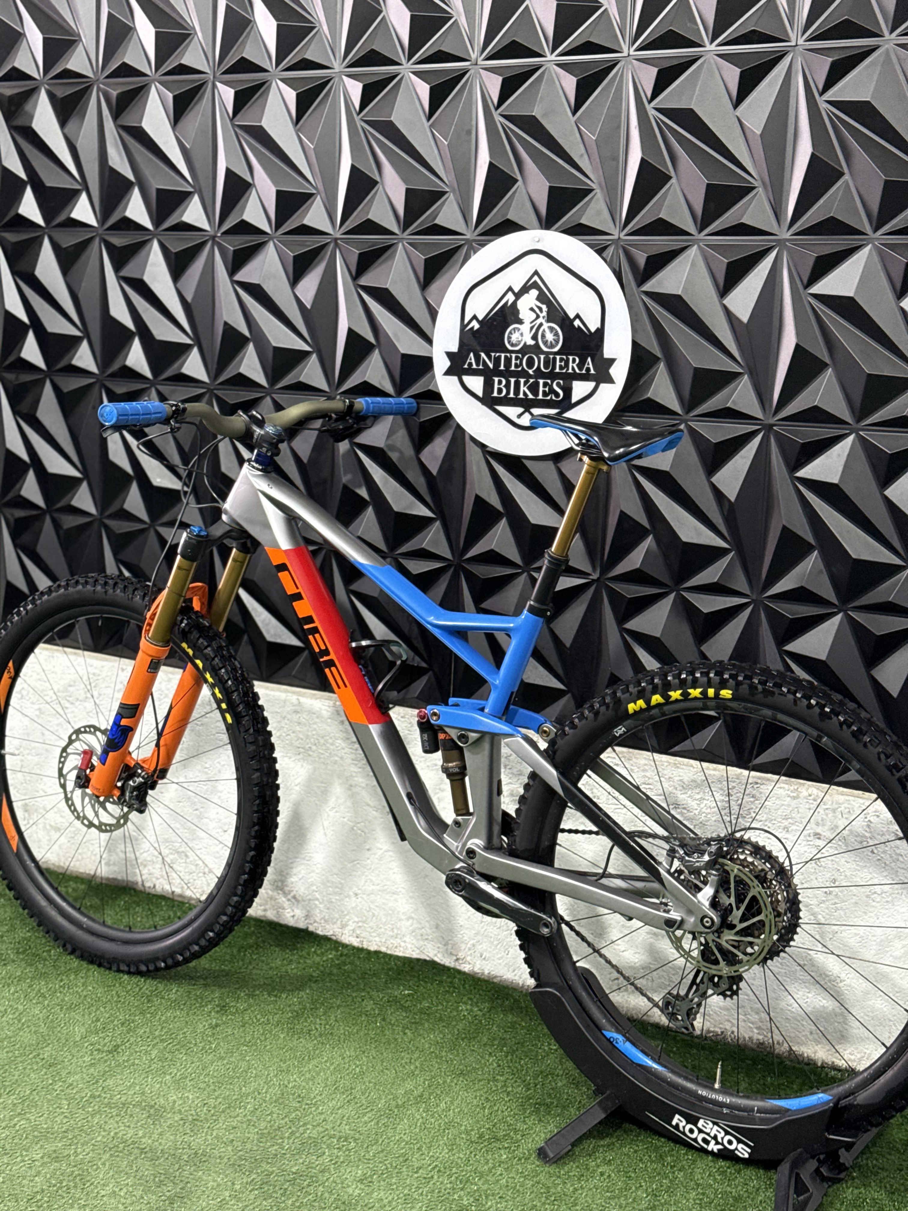 CUBE STEREO SLC FULL CARBON