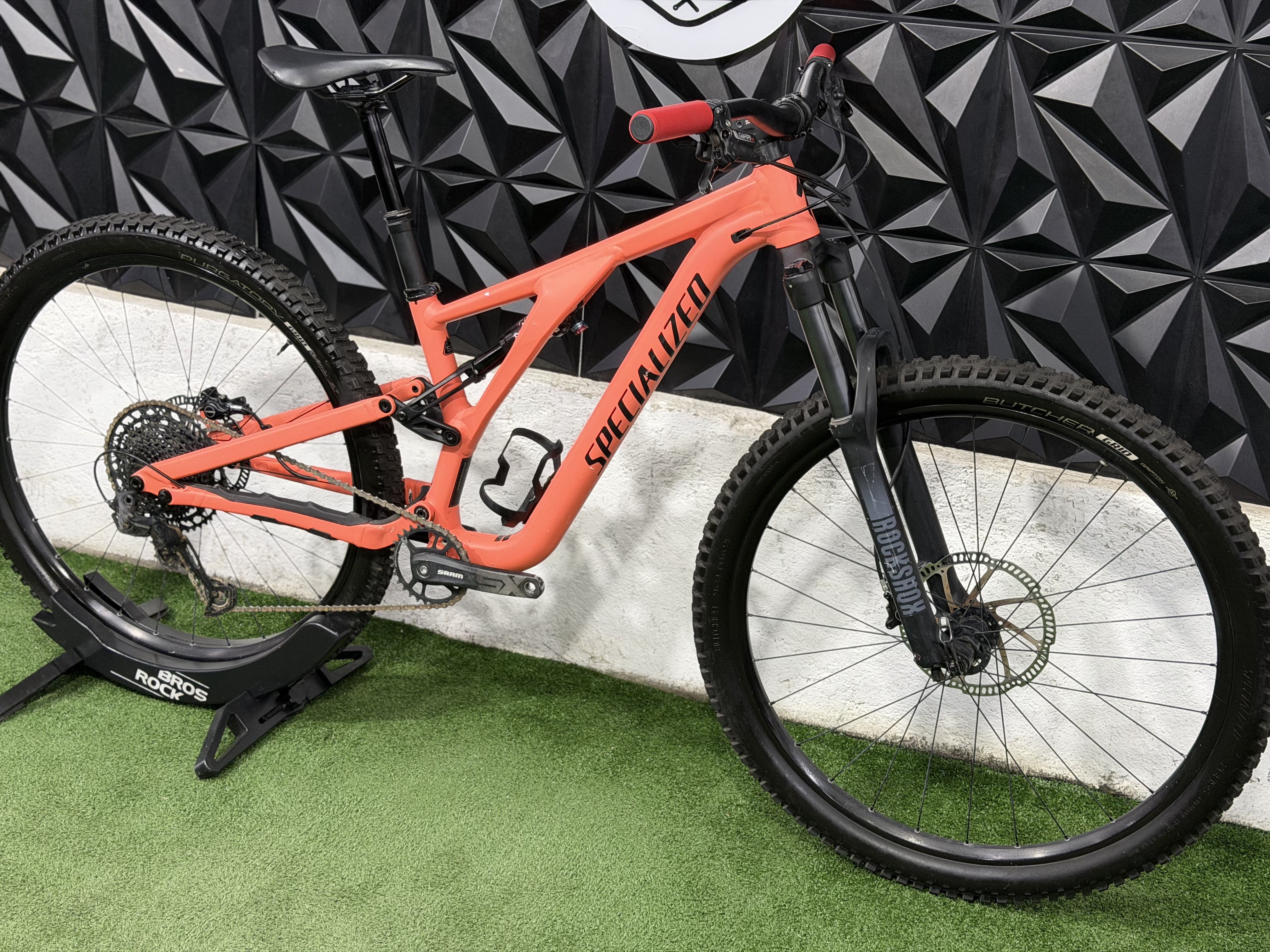 SPECIALIZED STUMPJUMPER