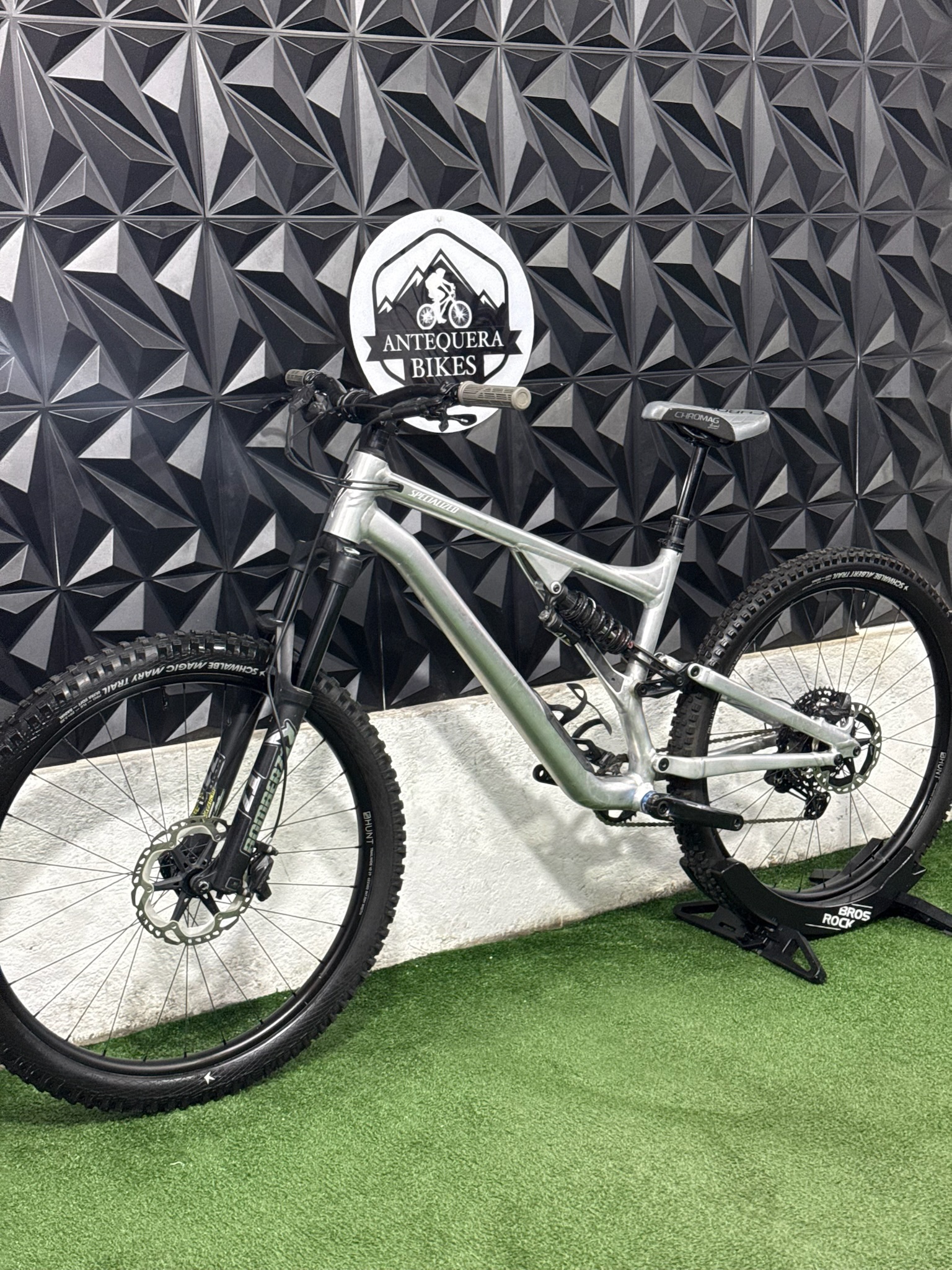 SPECIALIZED STUMPJUMPER CON MEJORAS