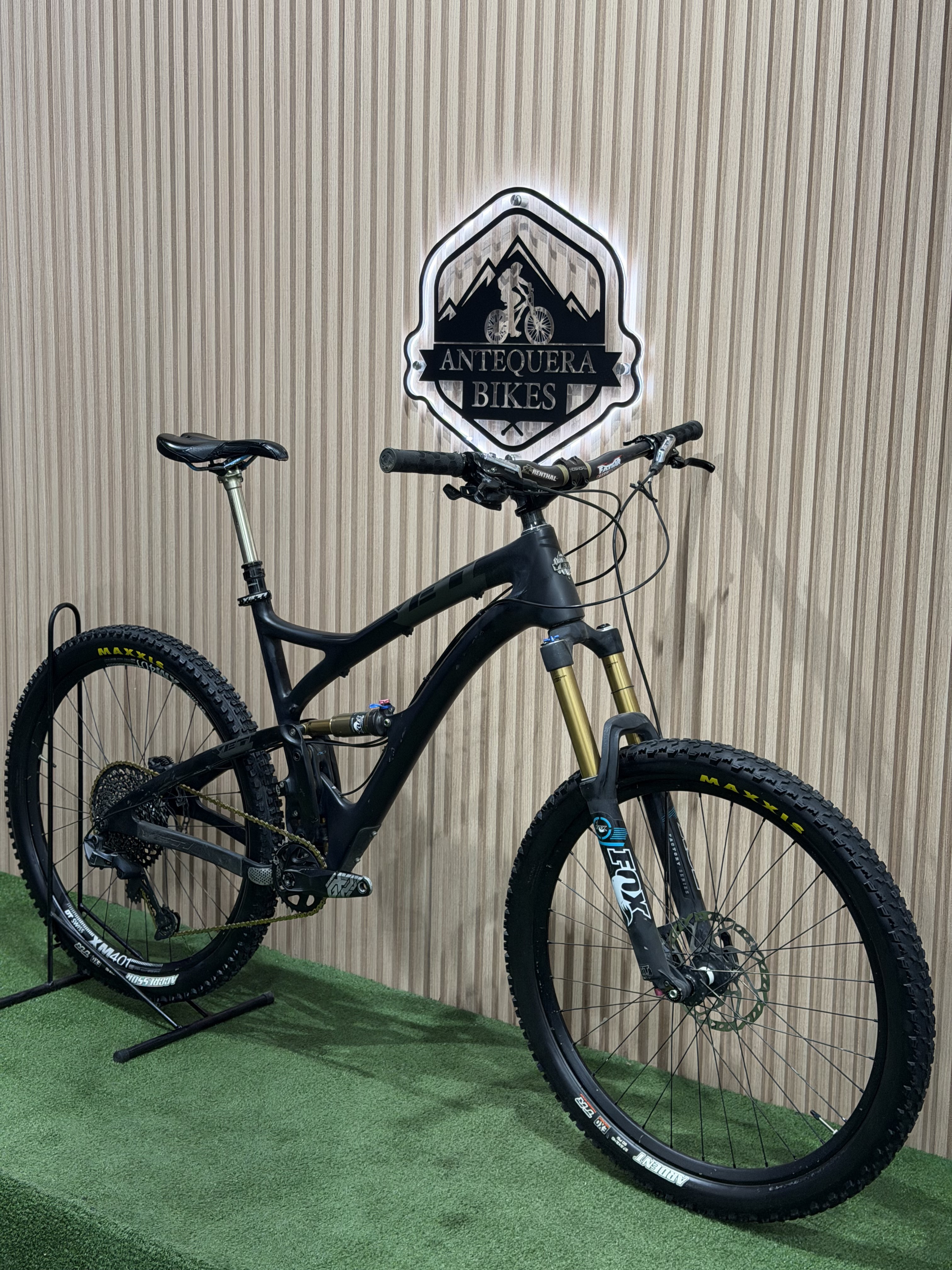 YETI SB5 CARBON