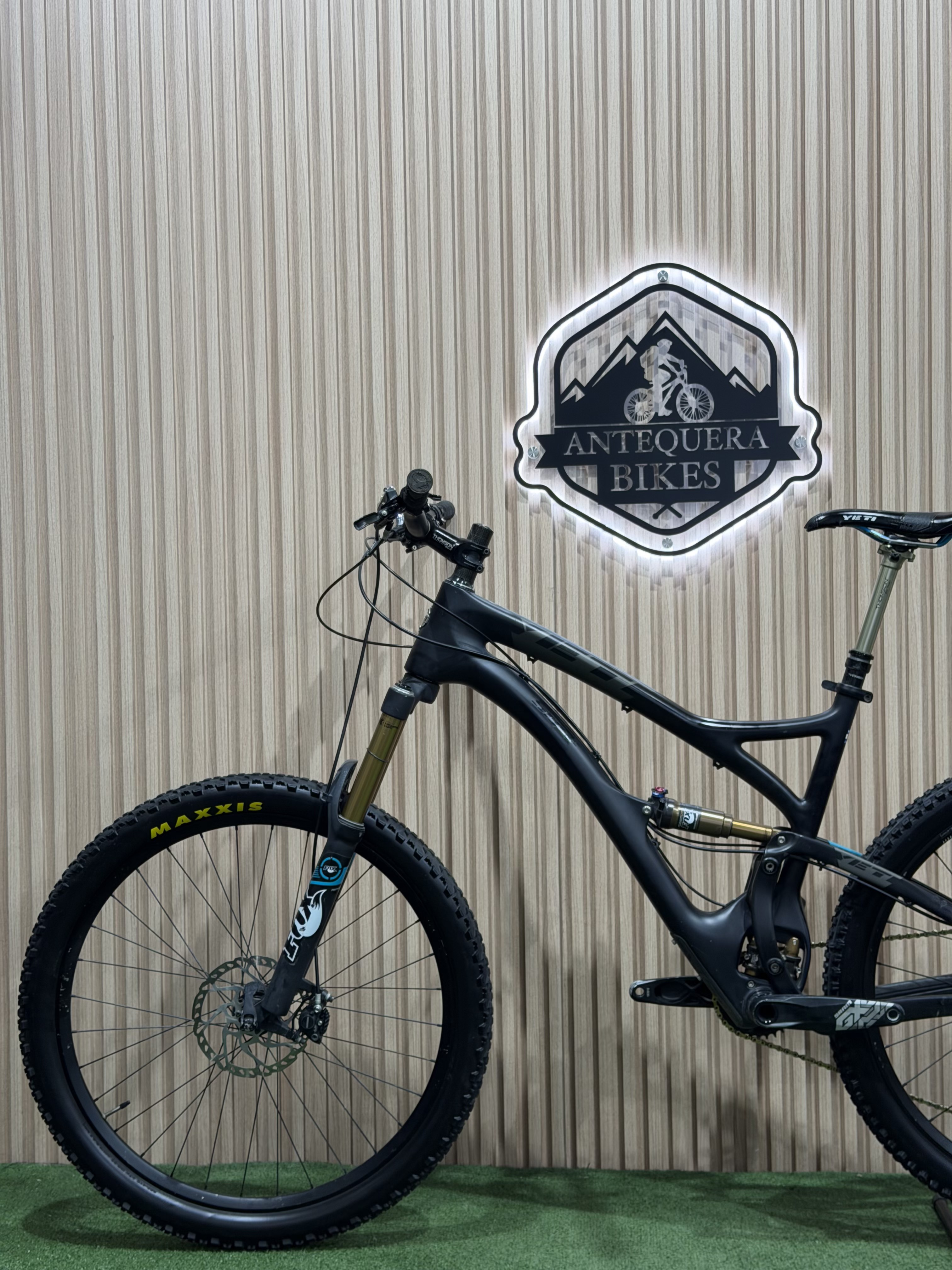 YETI SB5 CARBON