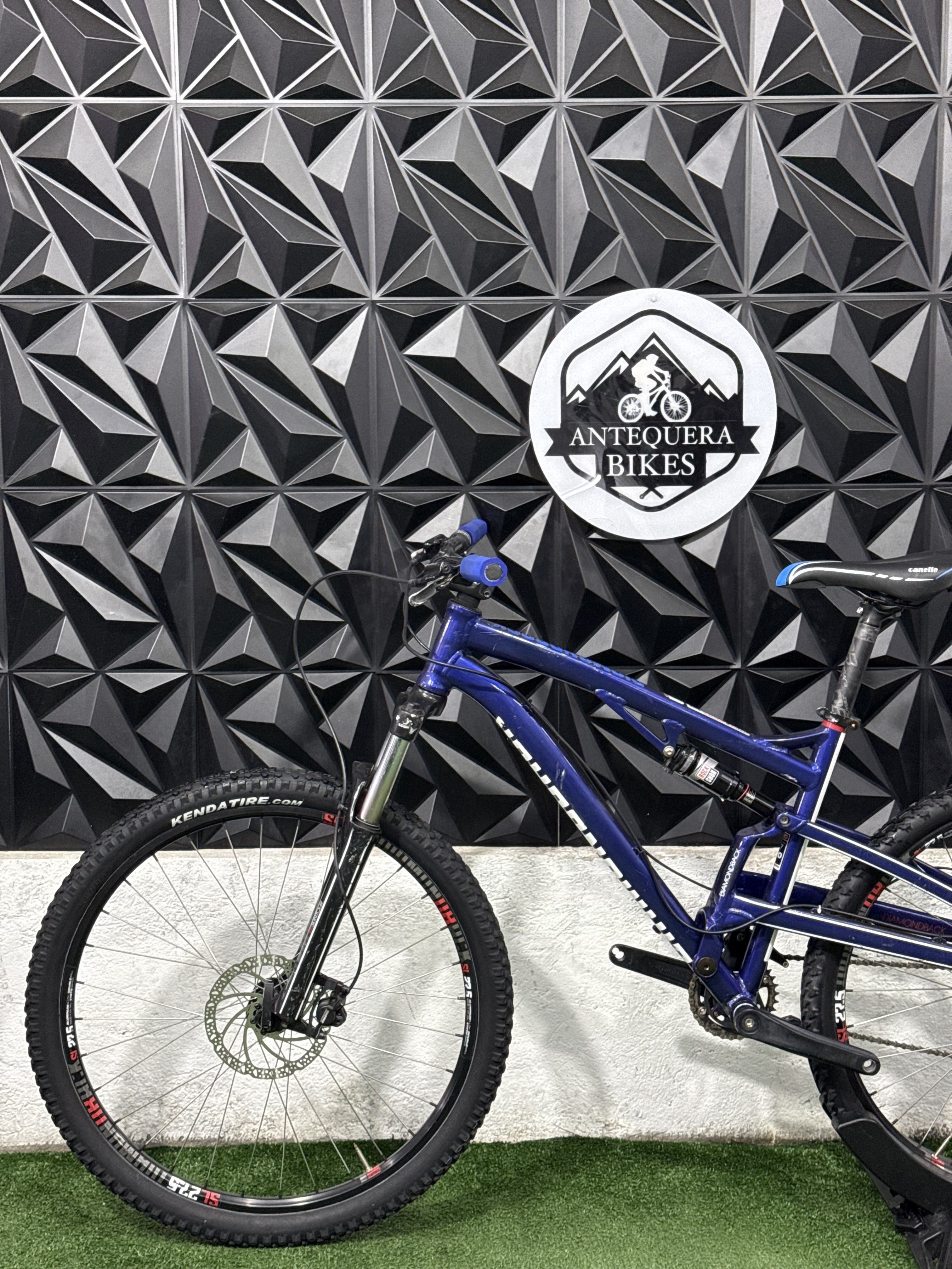 DIAMONDBACK ATROZ