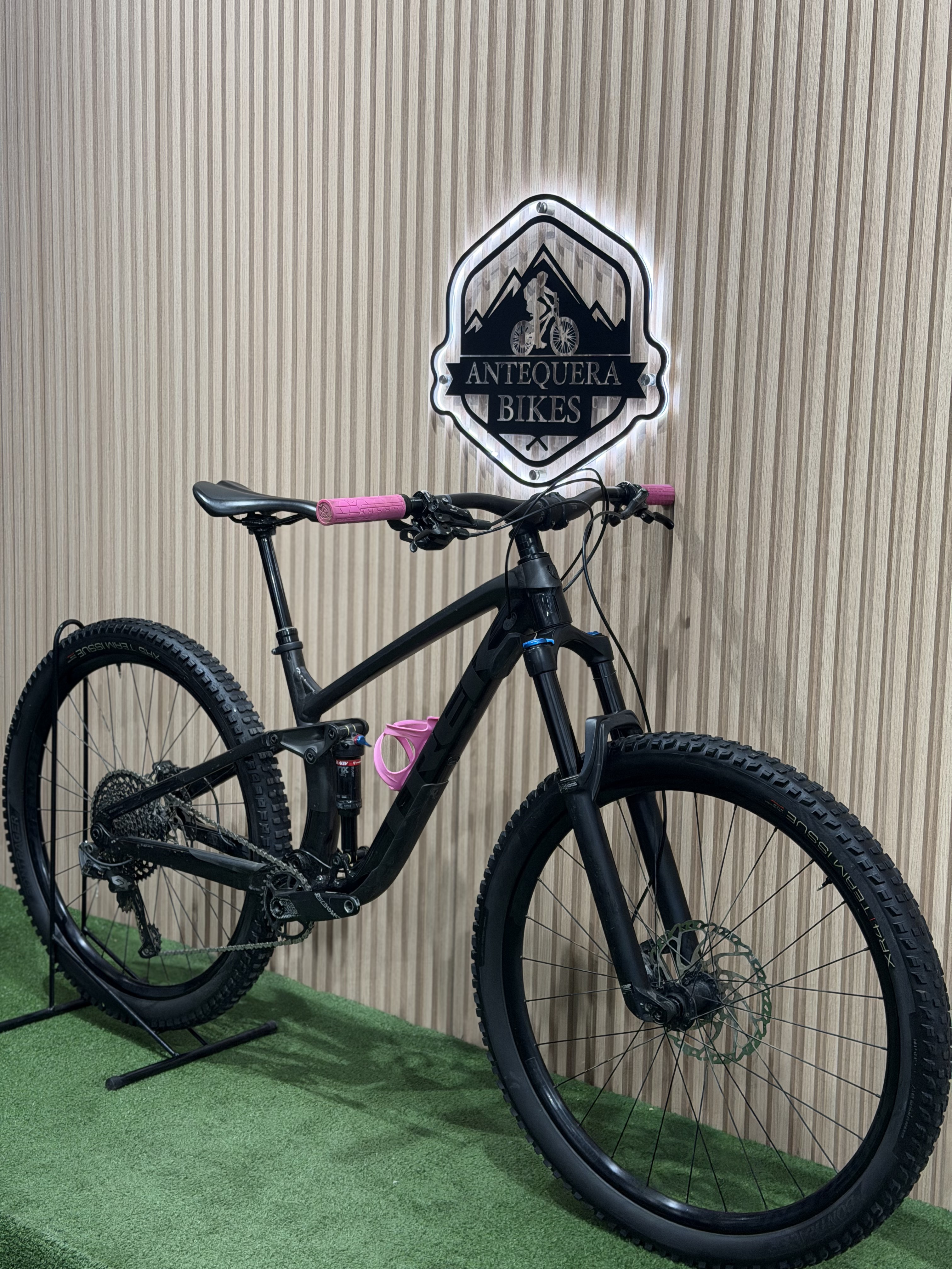 TREK FUEL EX 8