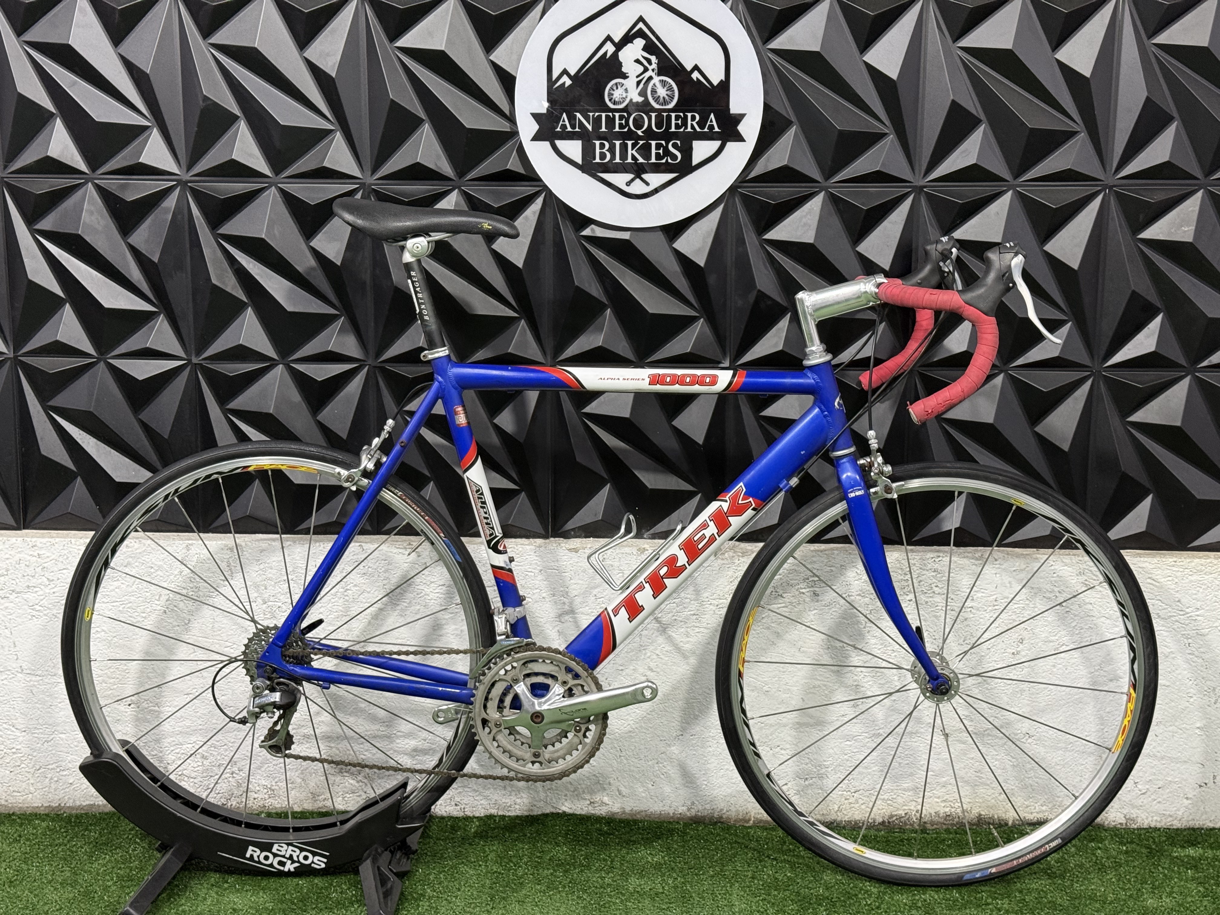 TREK 1000