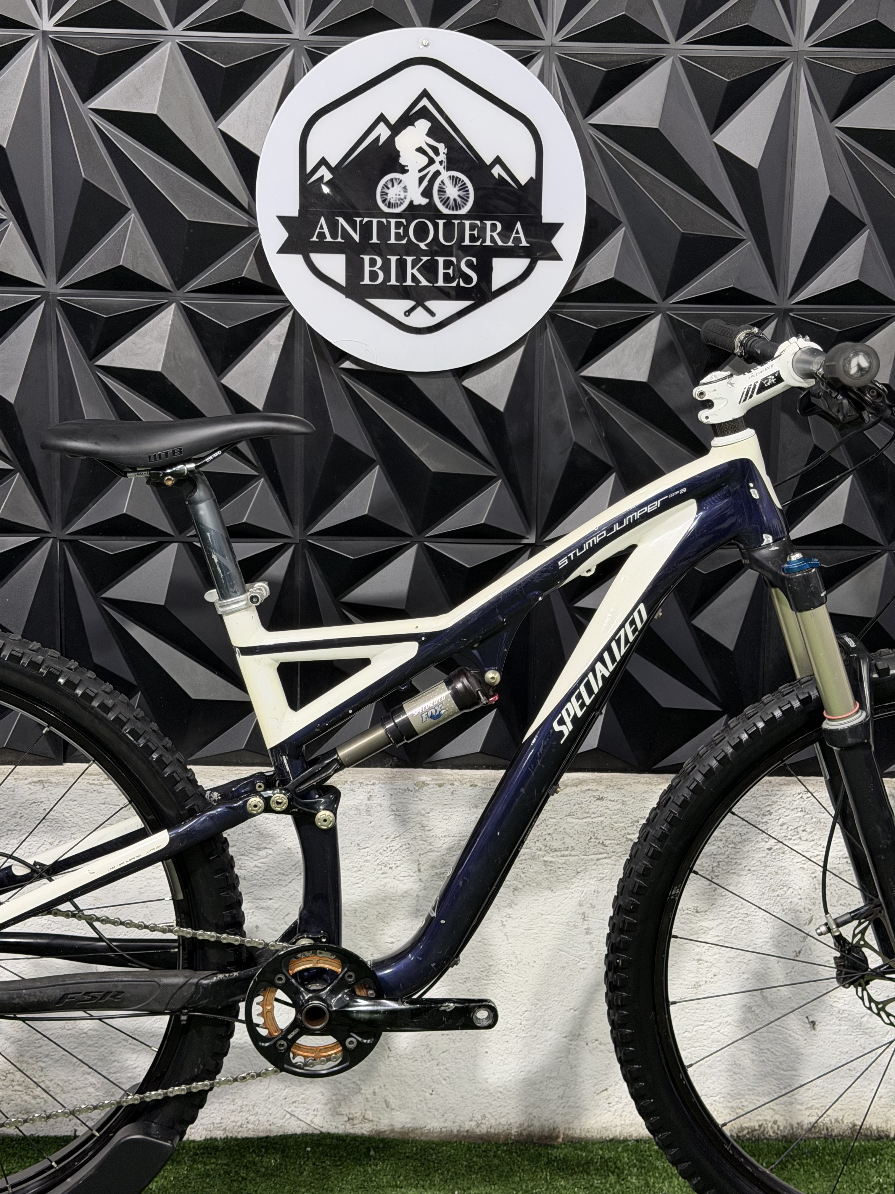 SPECIALIZED STUMPJUMPER COMP