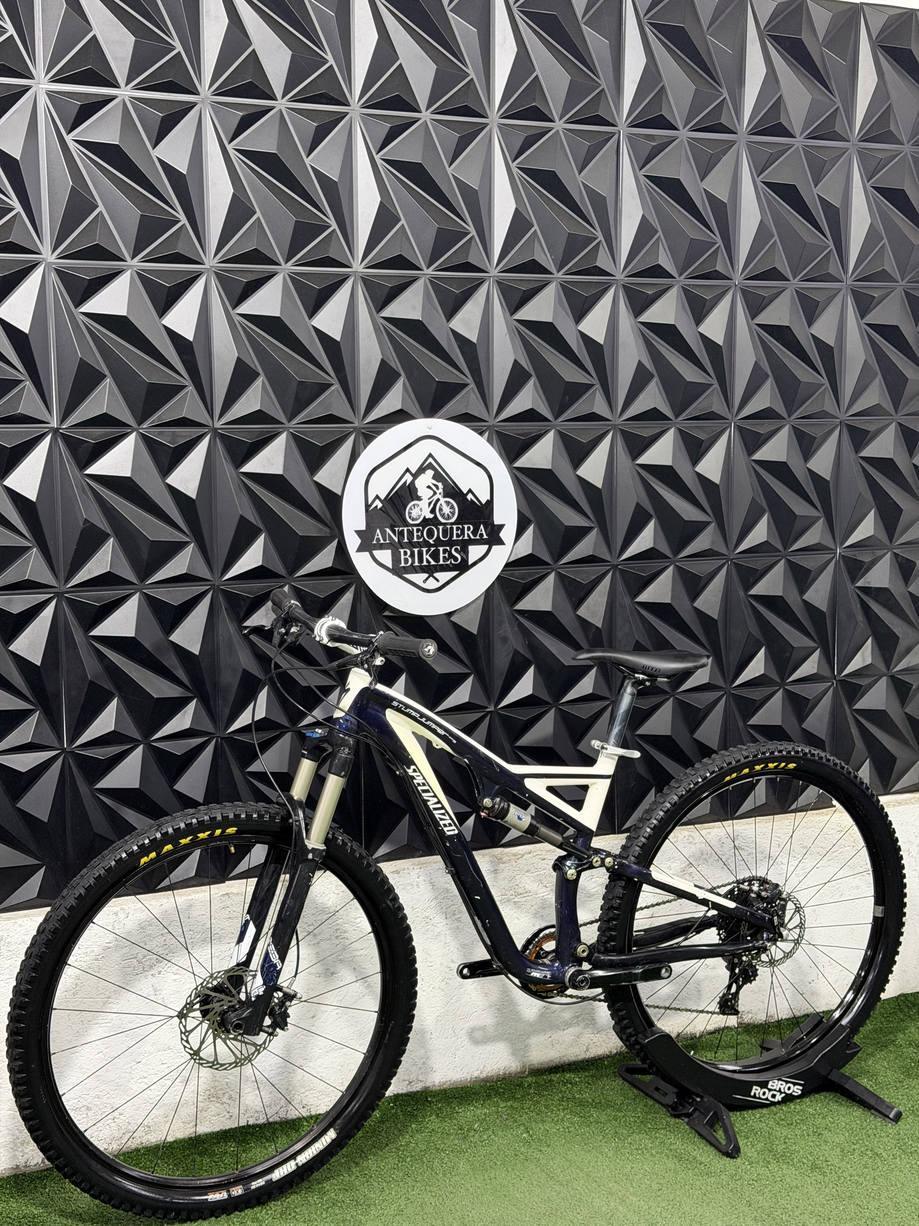 SPECIALIZED STUMPJUMPER COMP
