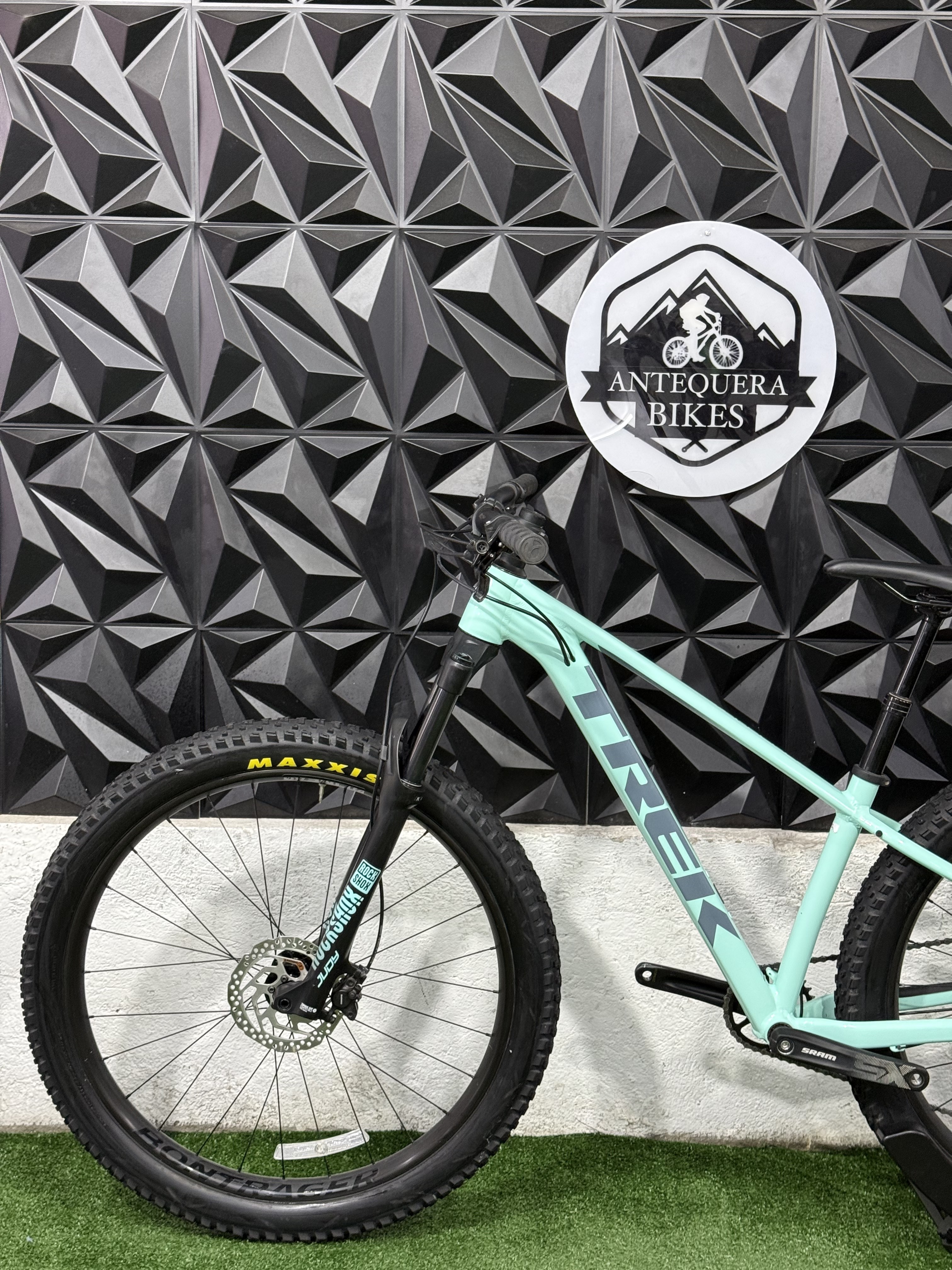 TREK ROSCOE 7