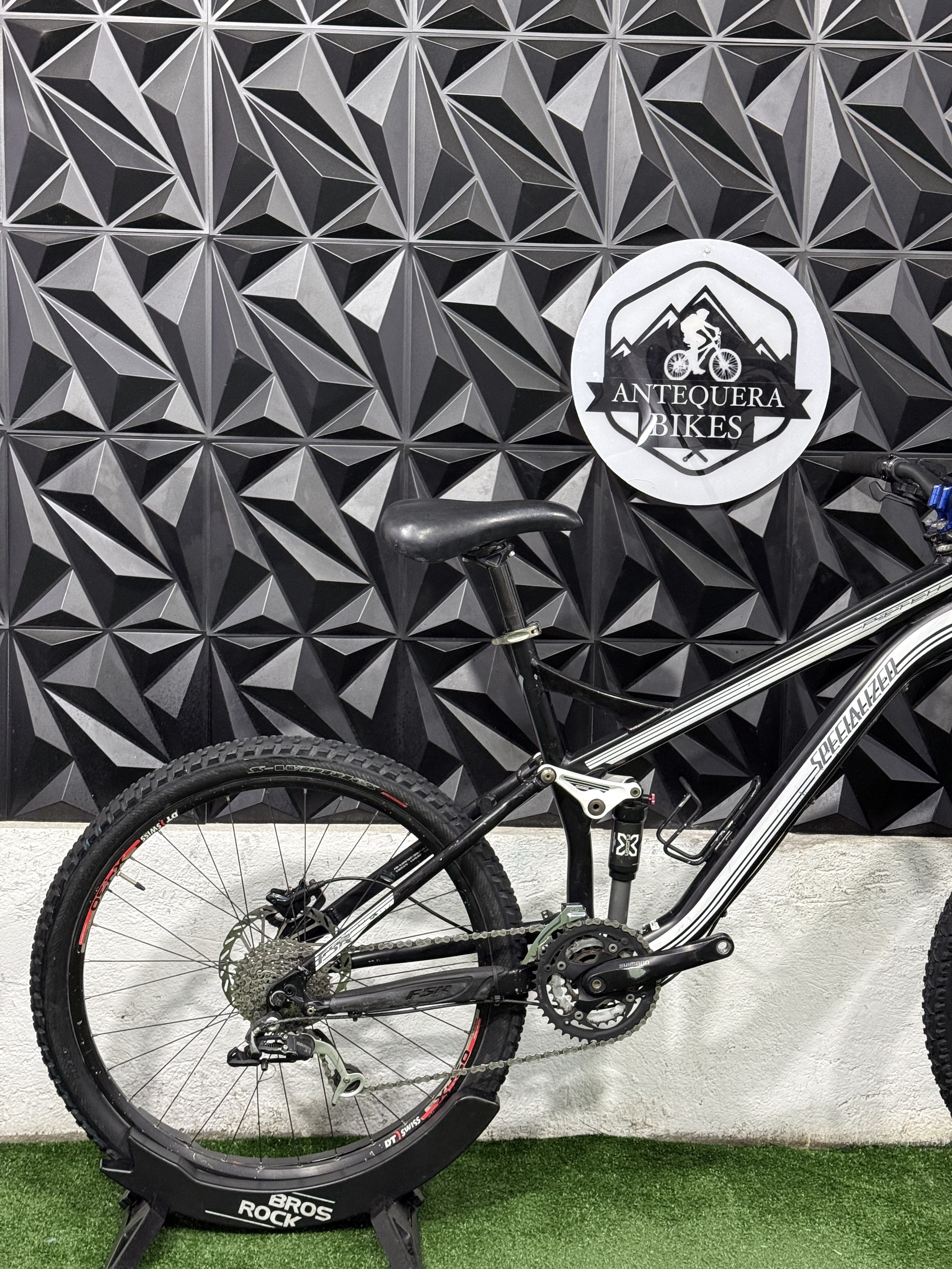 SPECIALIZED PITCH COMP