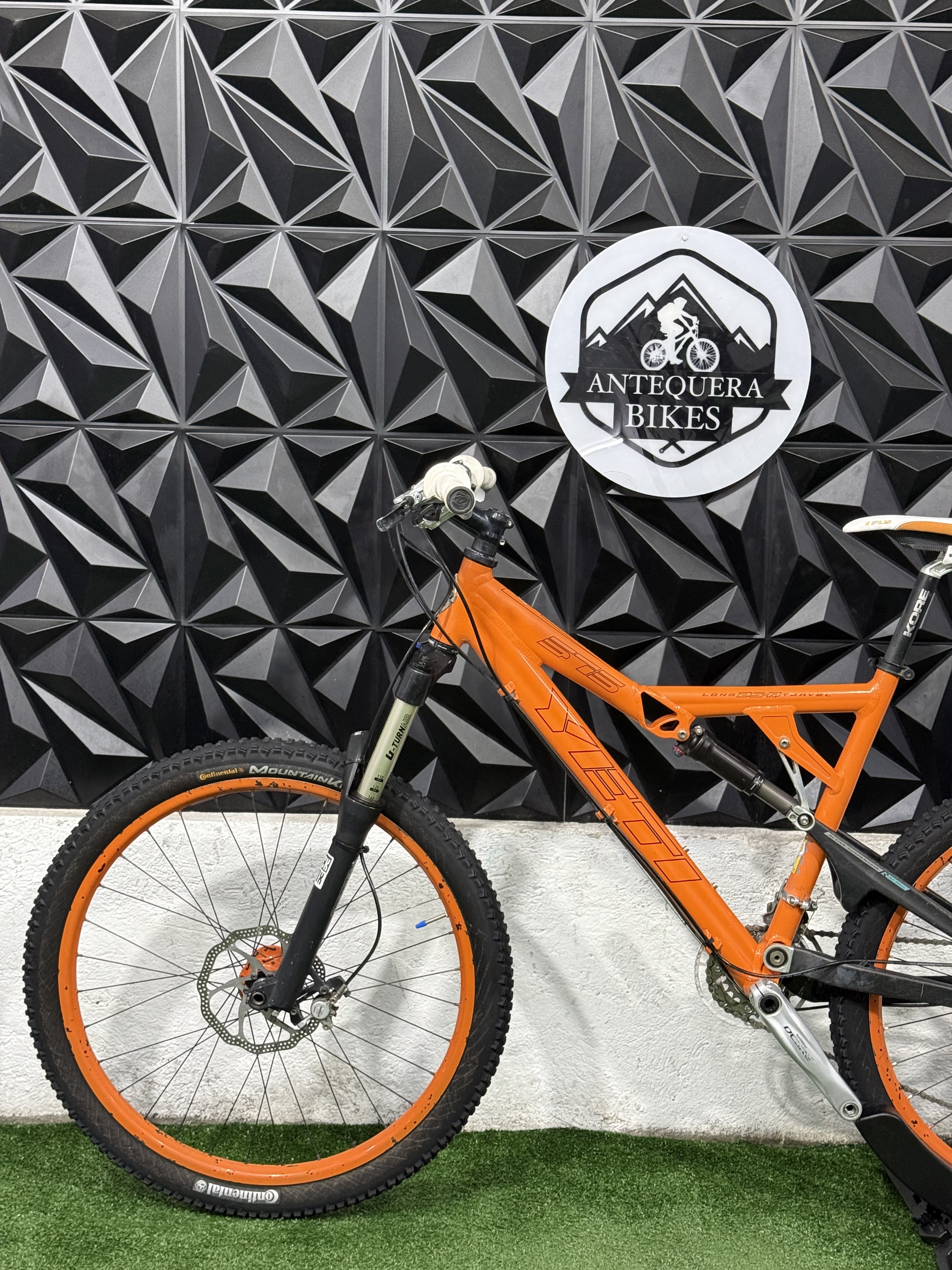 YETI SB 575