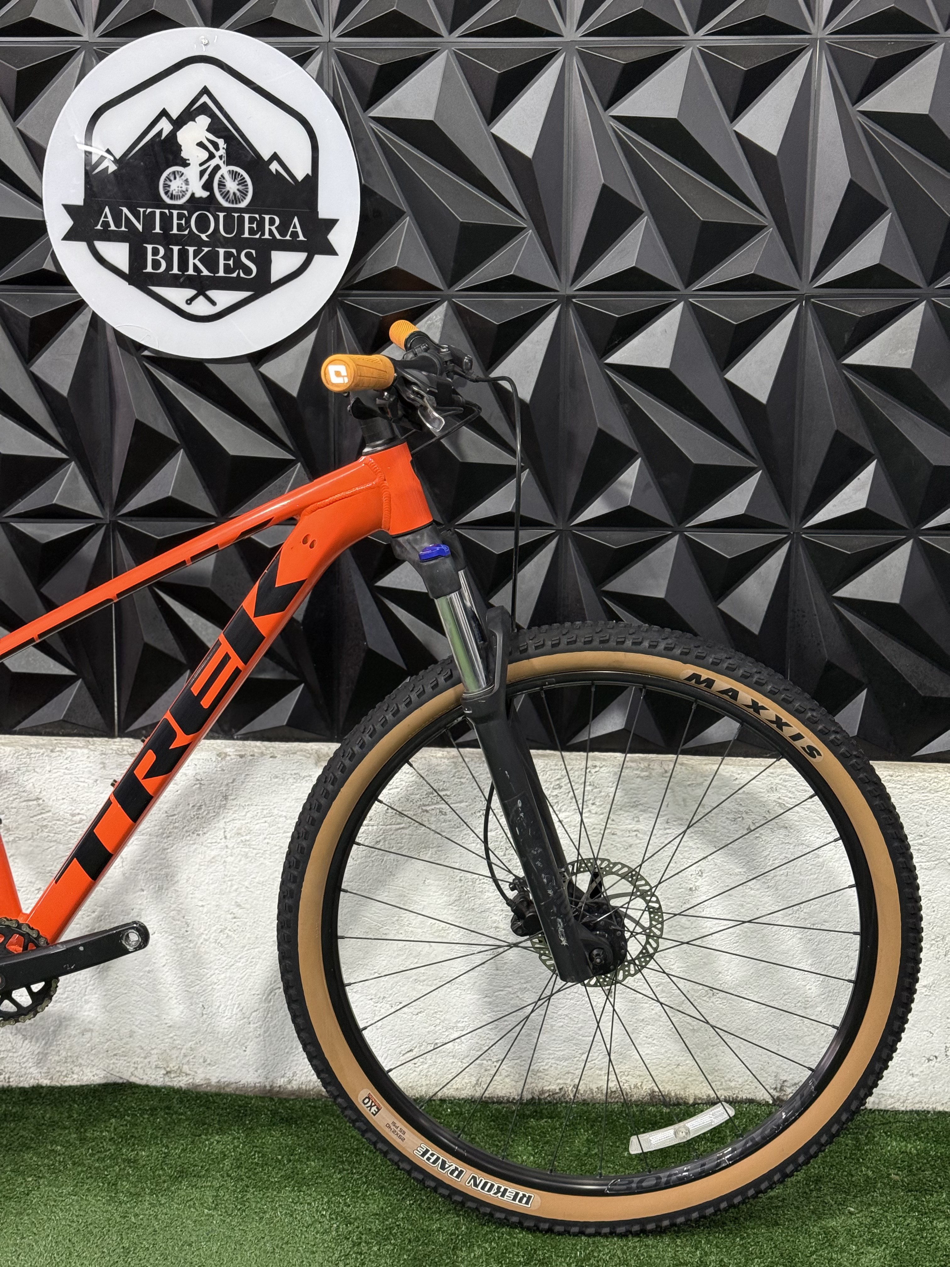 TREK MARLIN 7