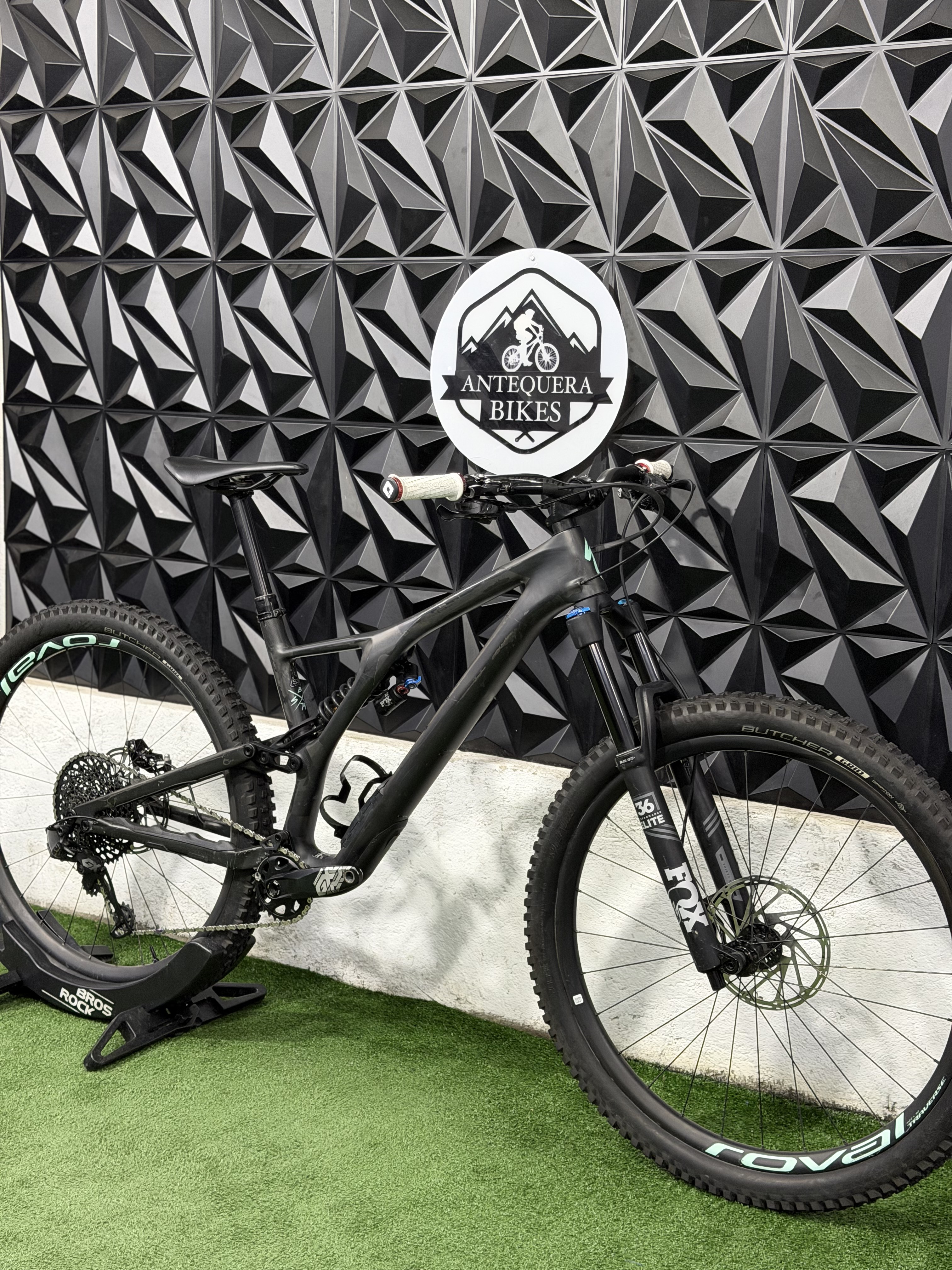 SPECIALIZED STUMPJUMPER EVO FULL CARBON
