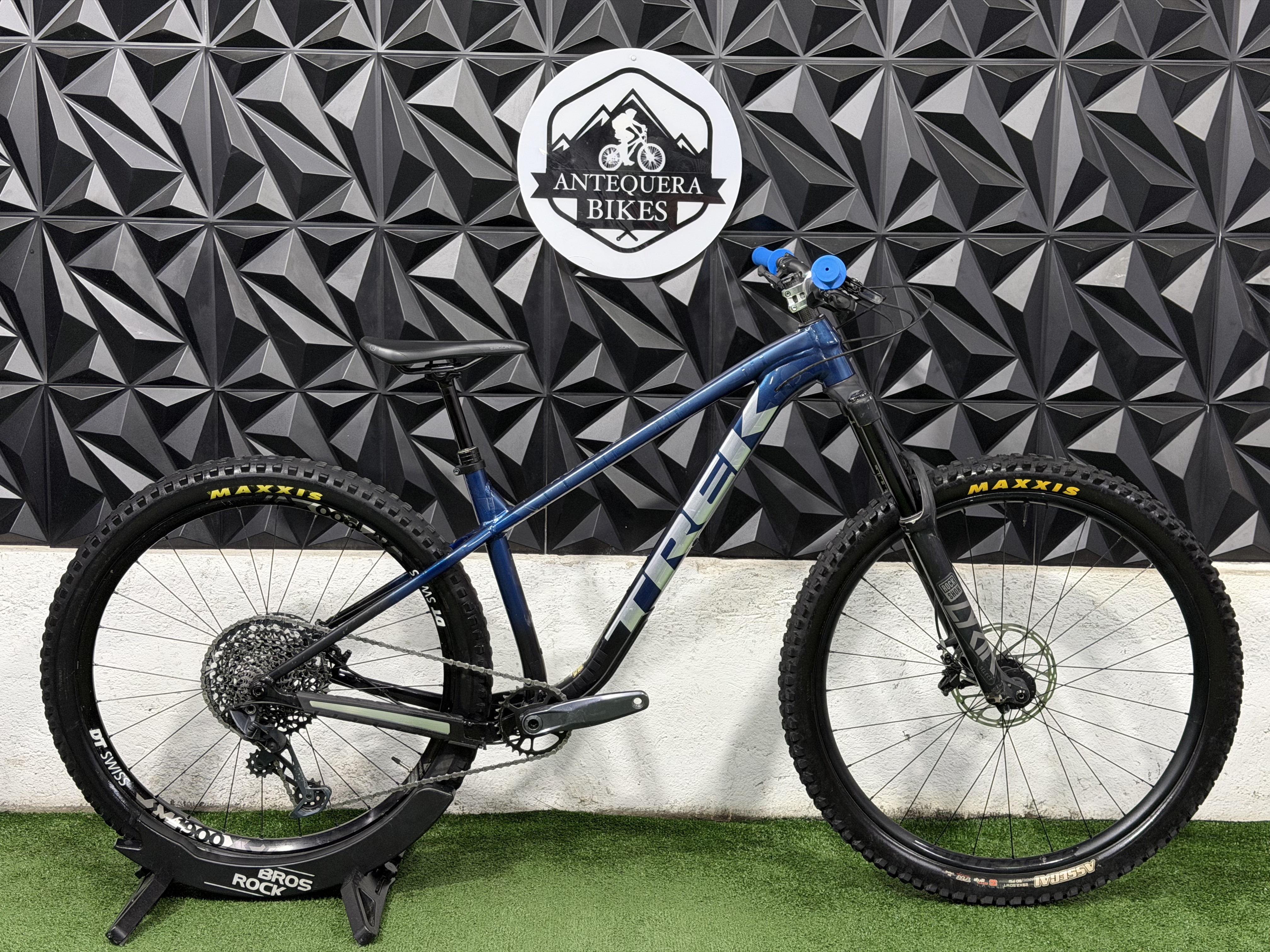 TREK ROSCOE 8 GEN 3 MEJORADA