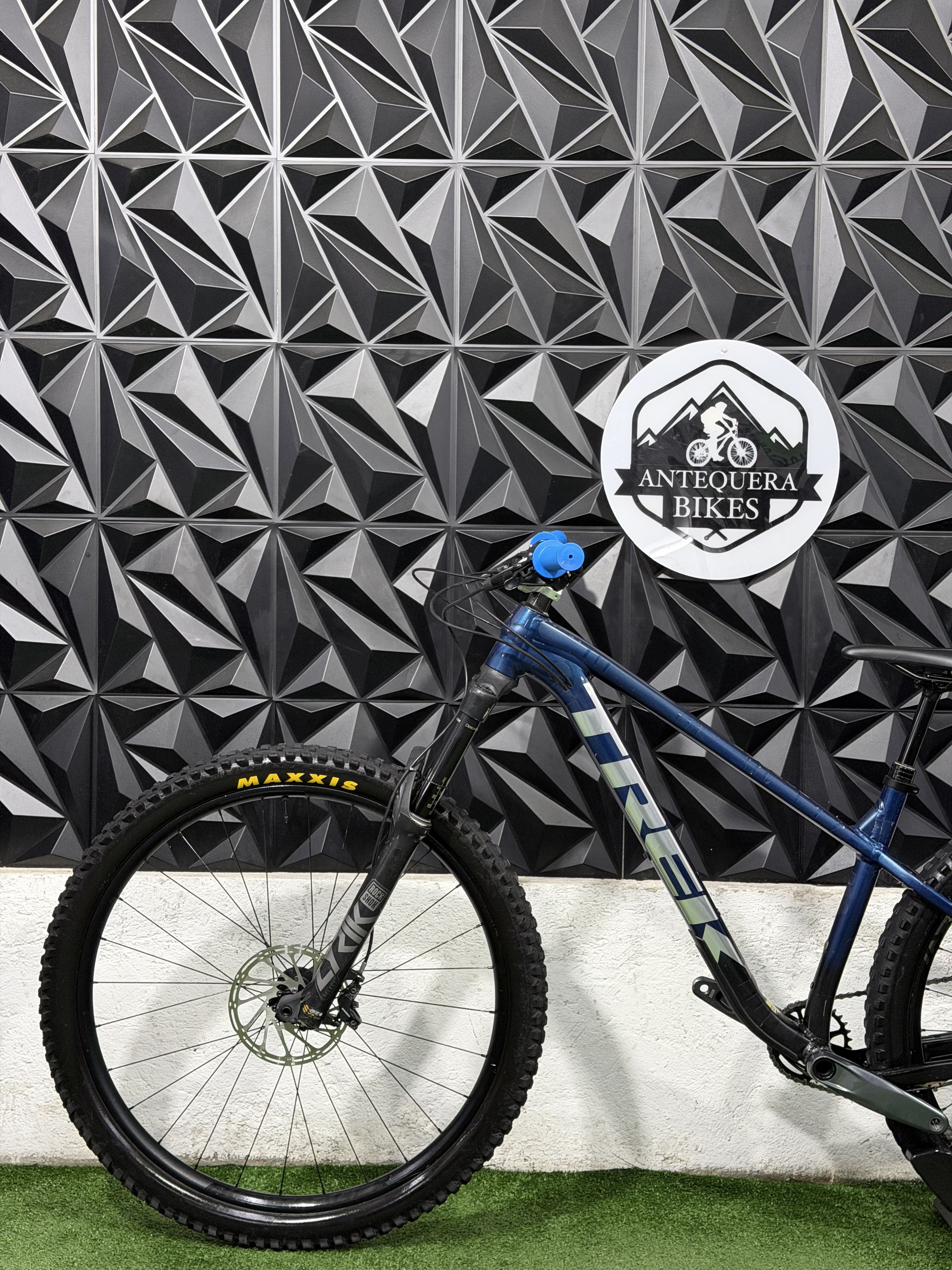TREK ROSCOE 8 GEN 3 MEJORADA