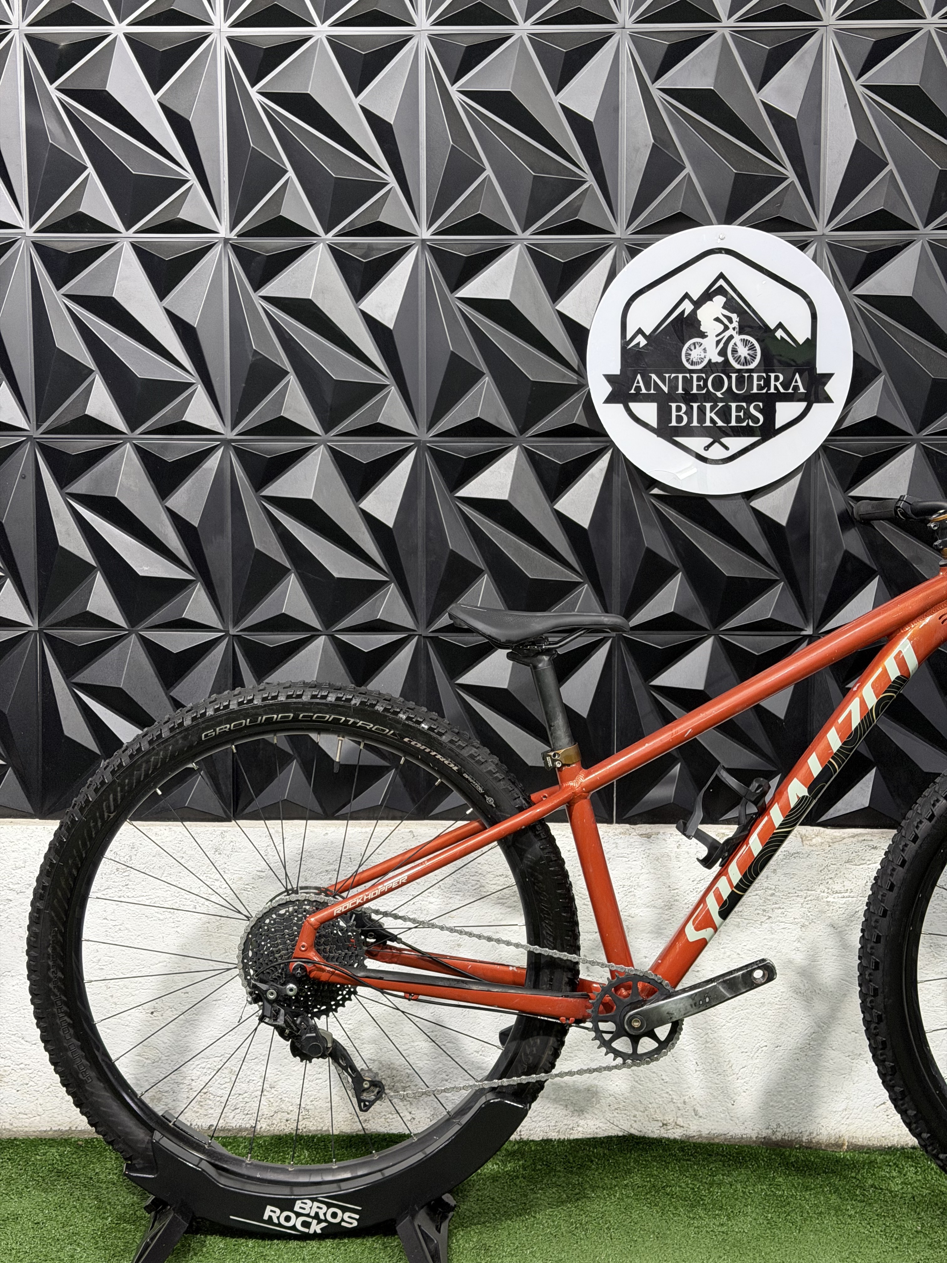 SPECIALIZED ROCKHOPPER SPORT