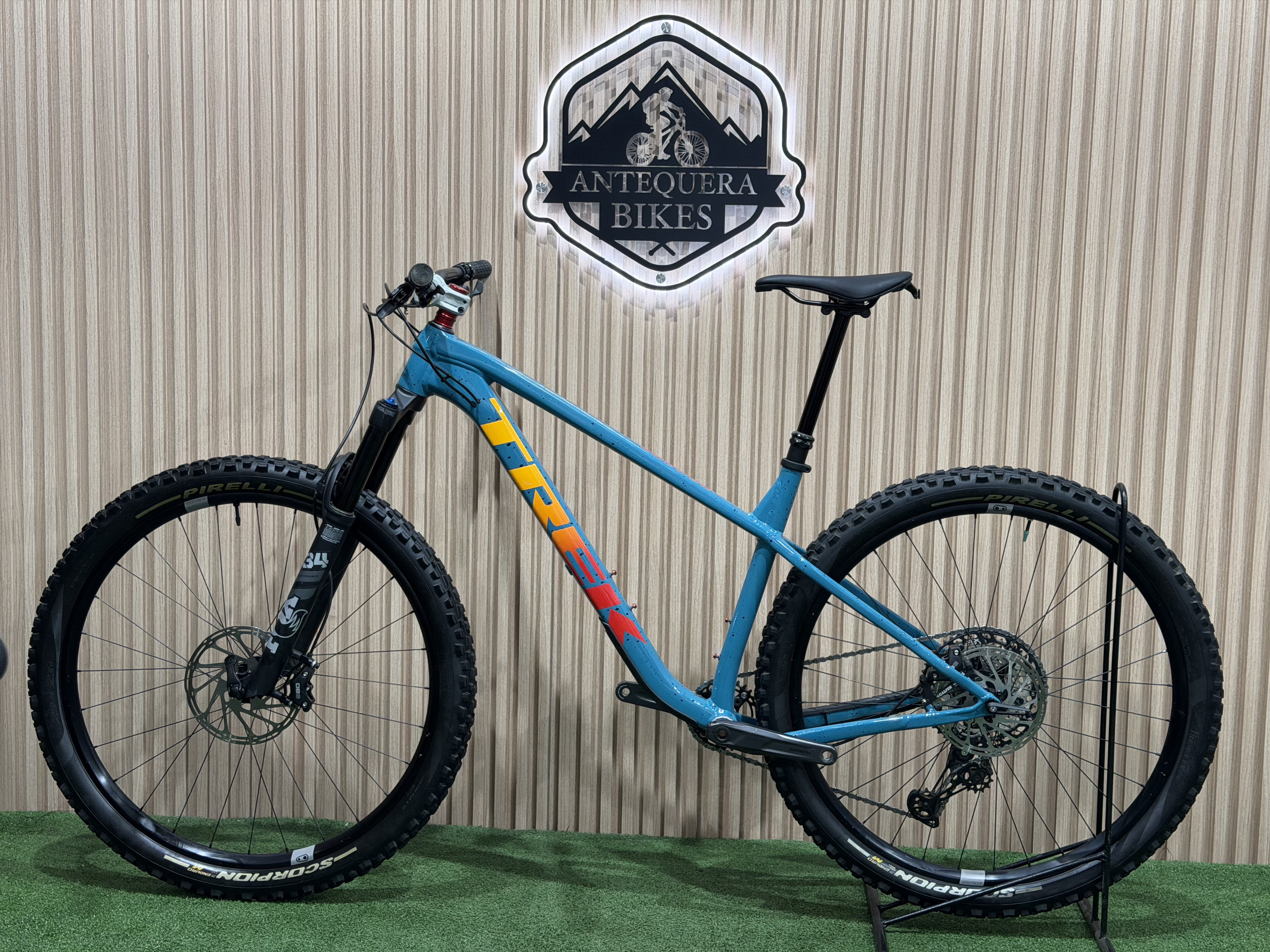 TREK ROSCOE 7 GEN 3 CON MEJORAS  IMPECABLE