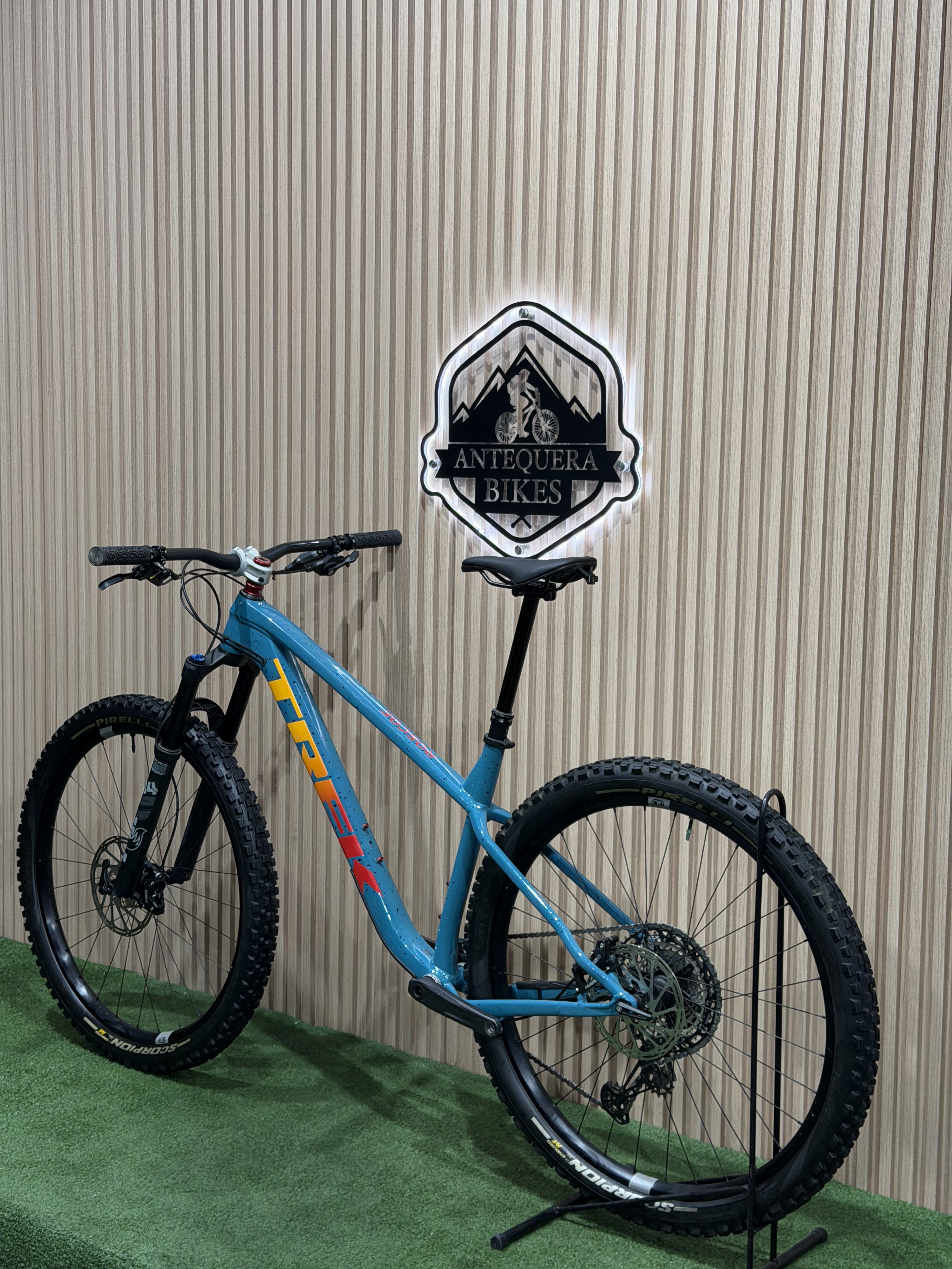 TREK ROSCOE 7 GEN 3 CON MEJORAS  IMPECABLE