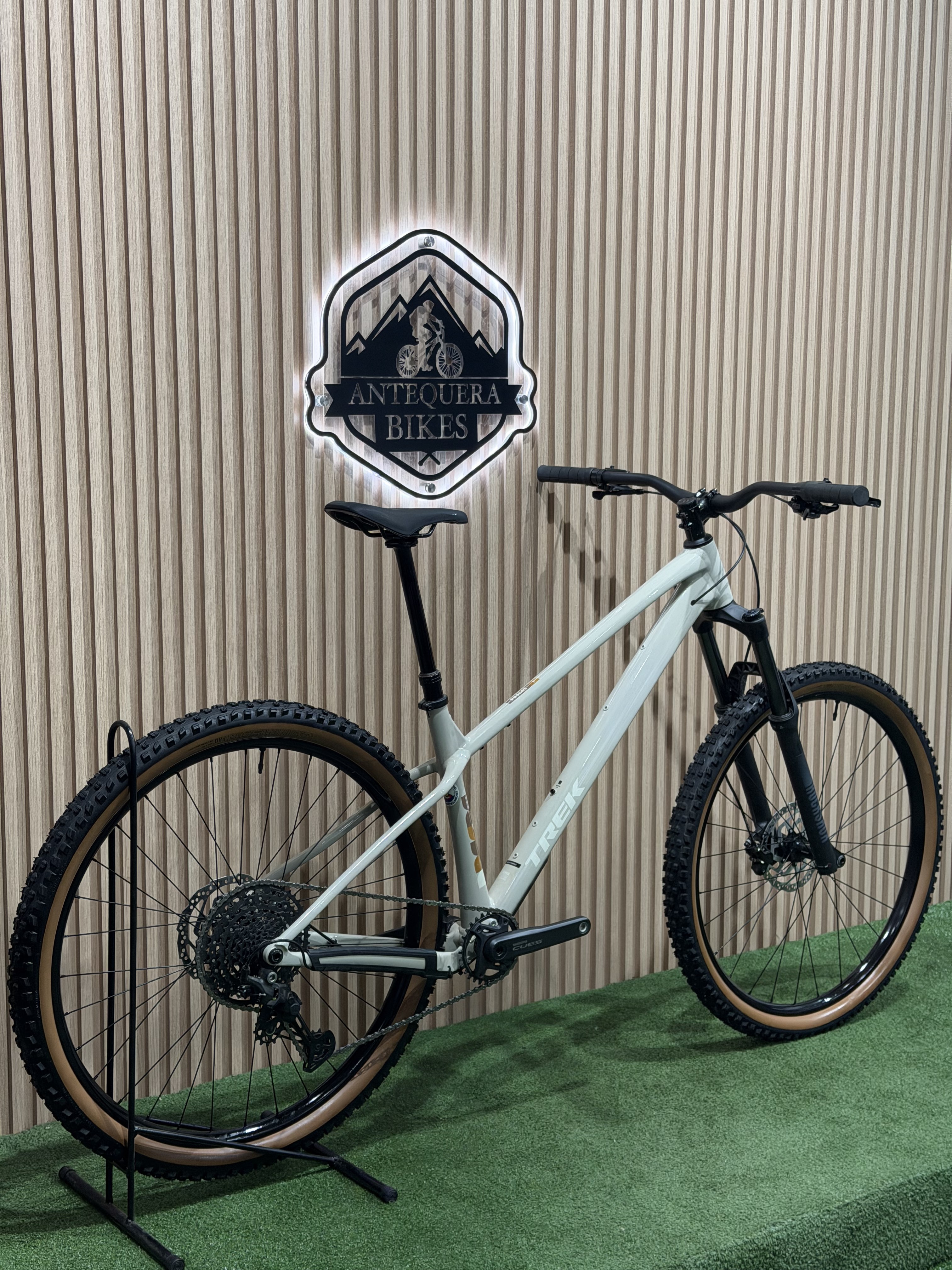 TREK ROSCOE 7 GEN 4