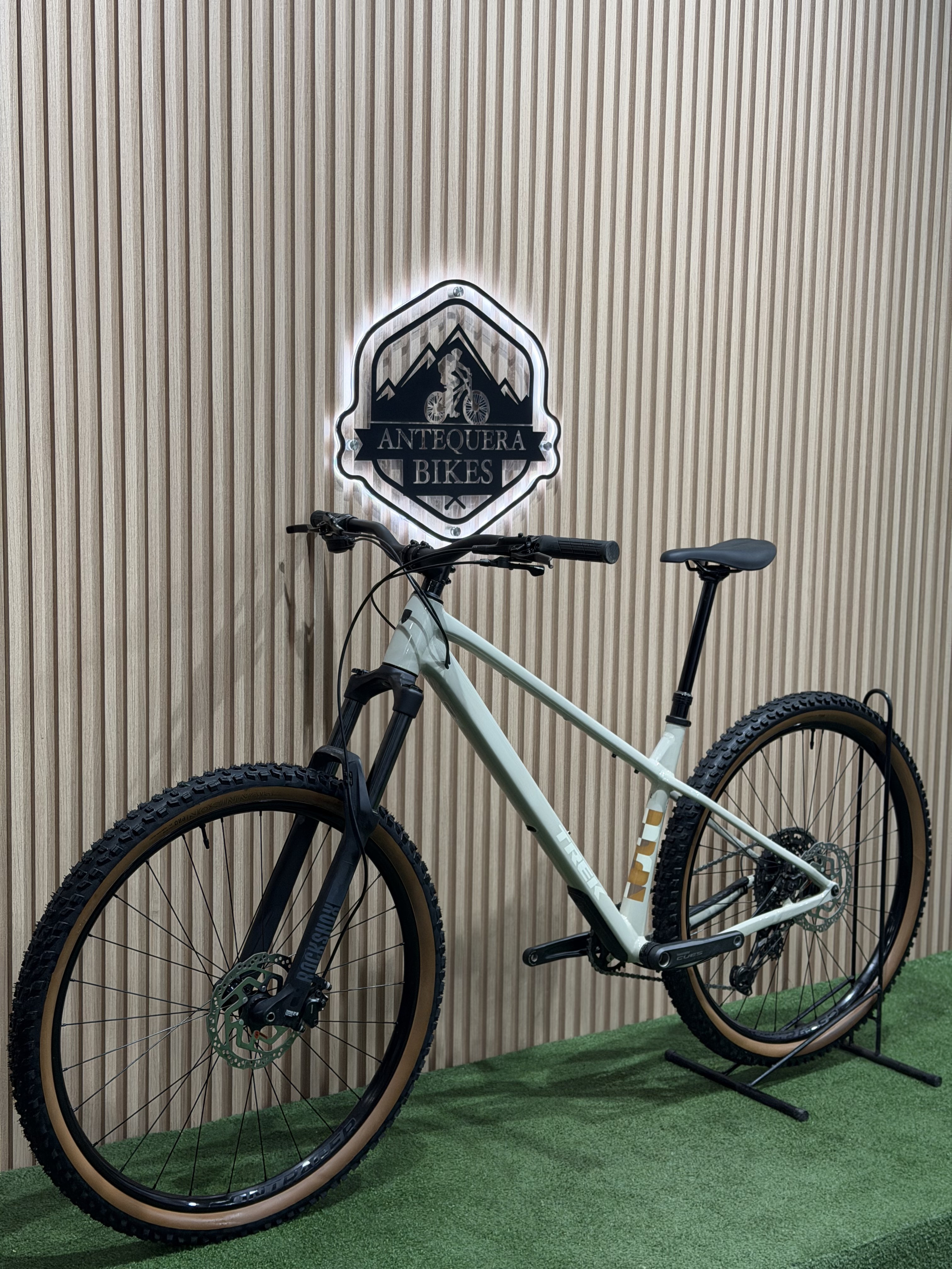 TREK ROSCOE 7 GEN 4