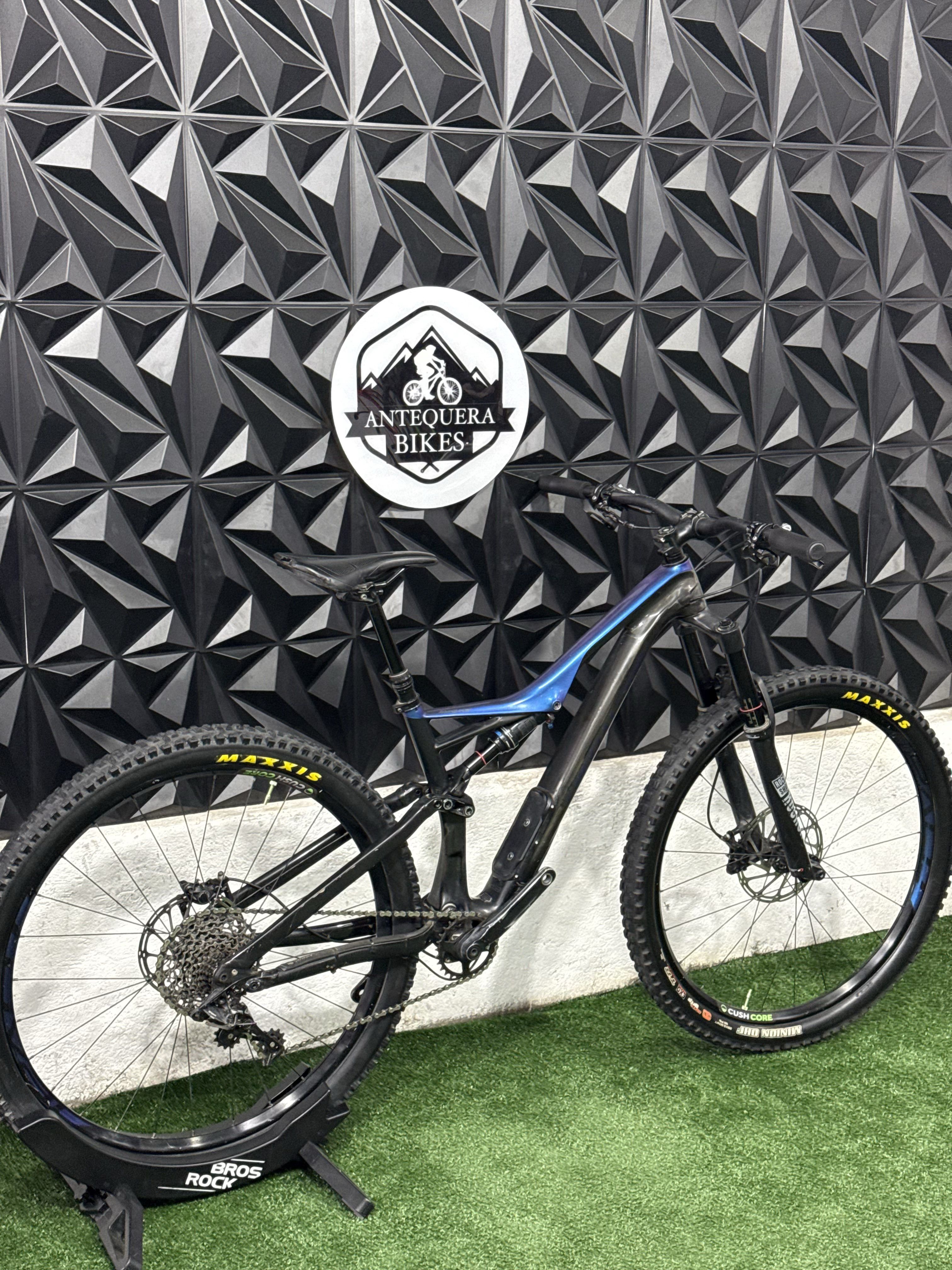 SPECIALIZED STUMPJUMPER CARBÓN