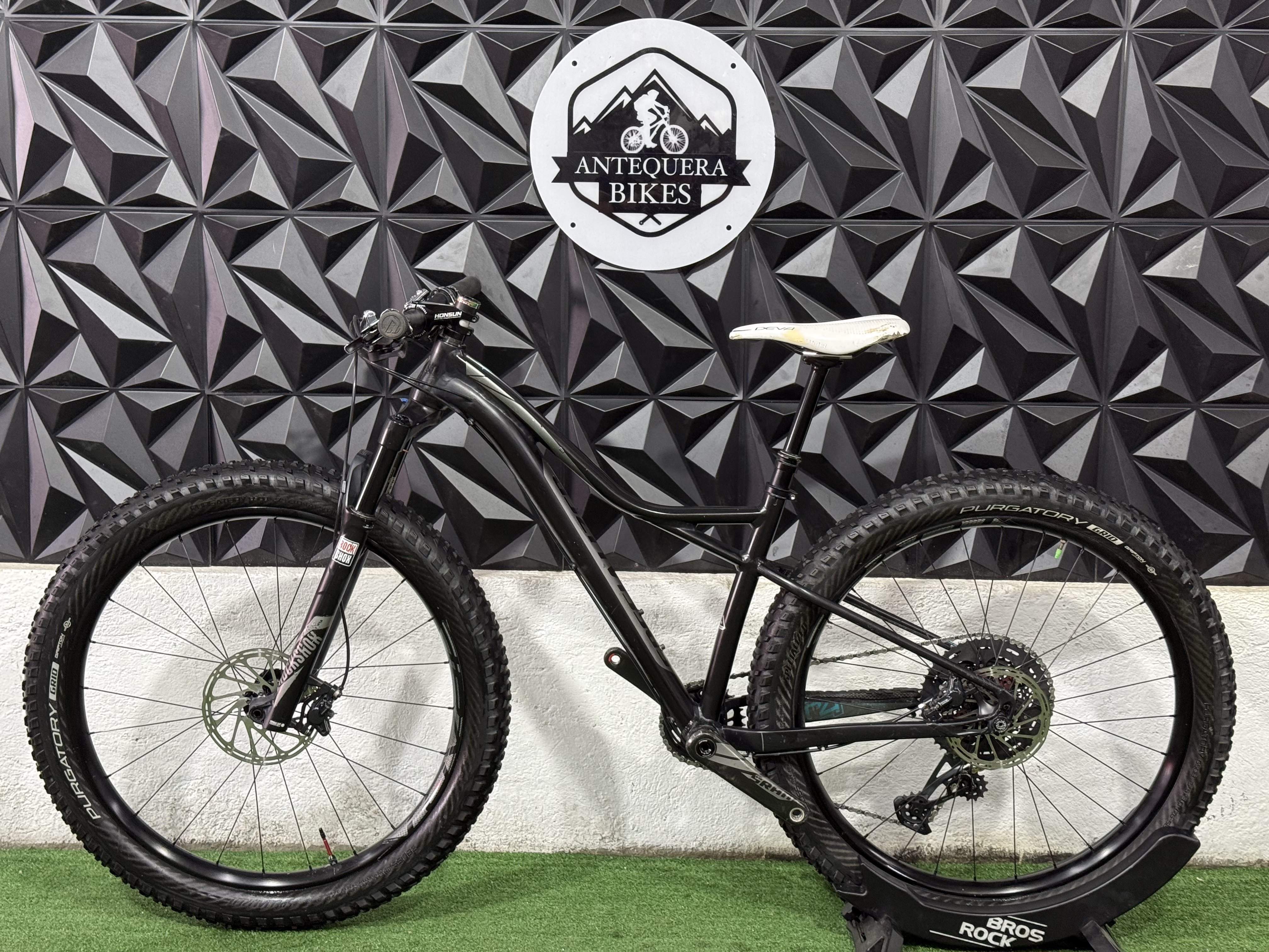SPECIALIZED RUZE