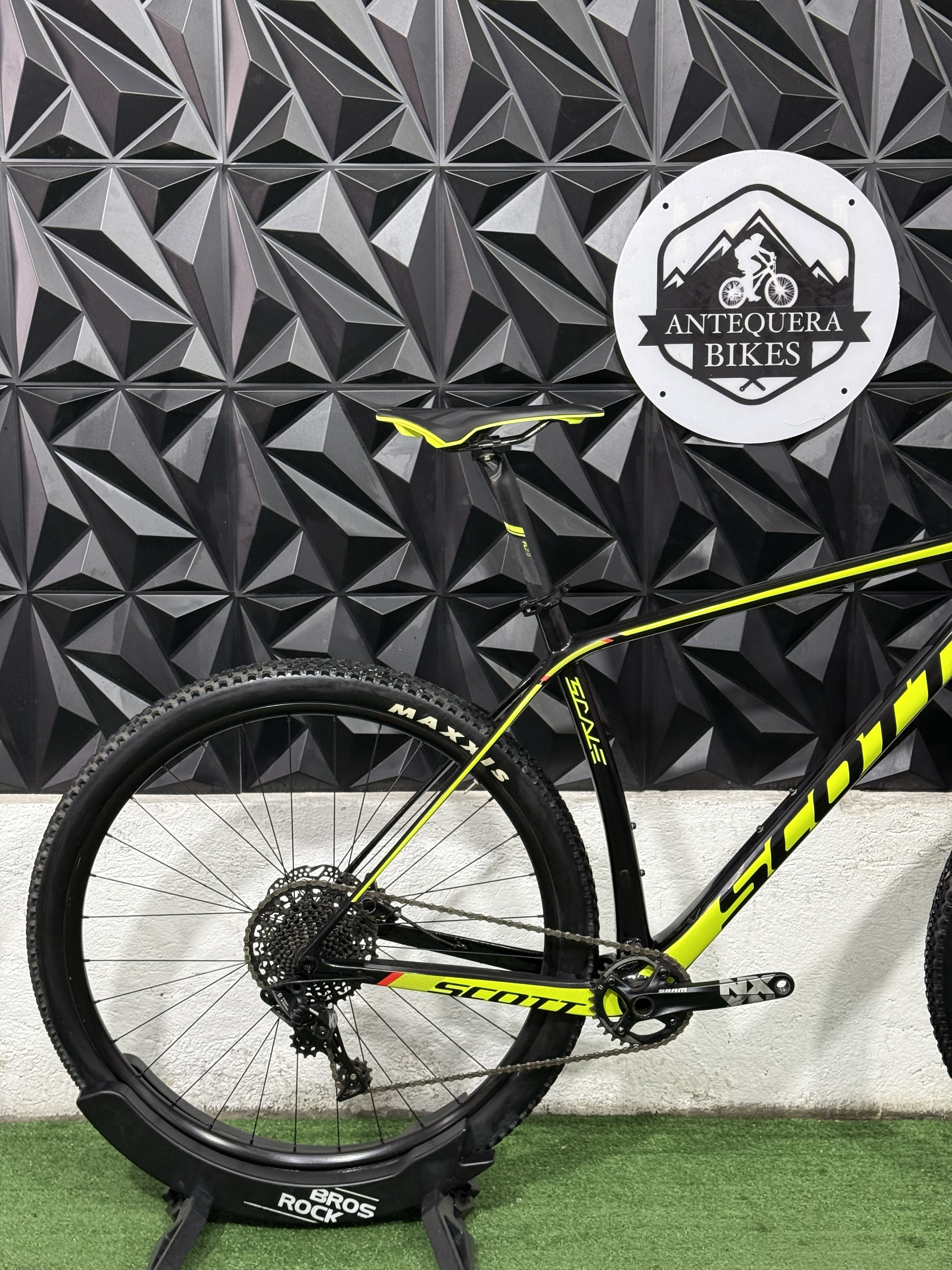 SCOTT SCALE 930 CARBÓN