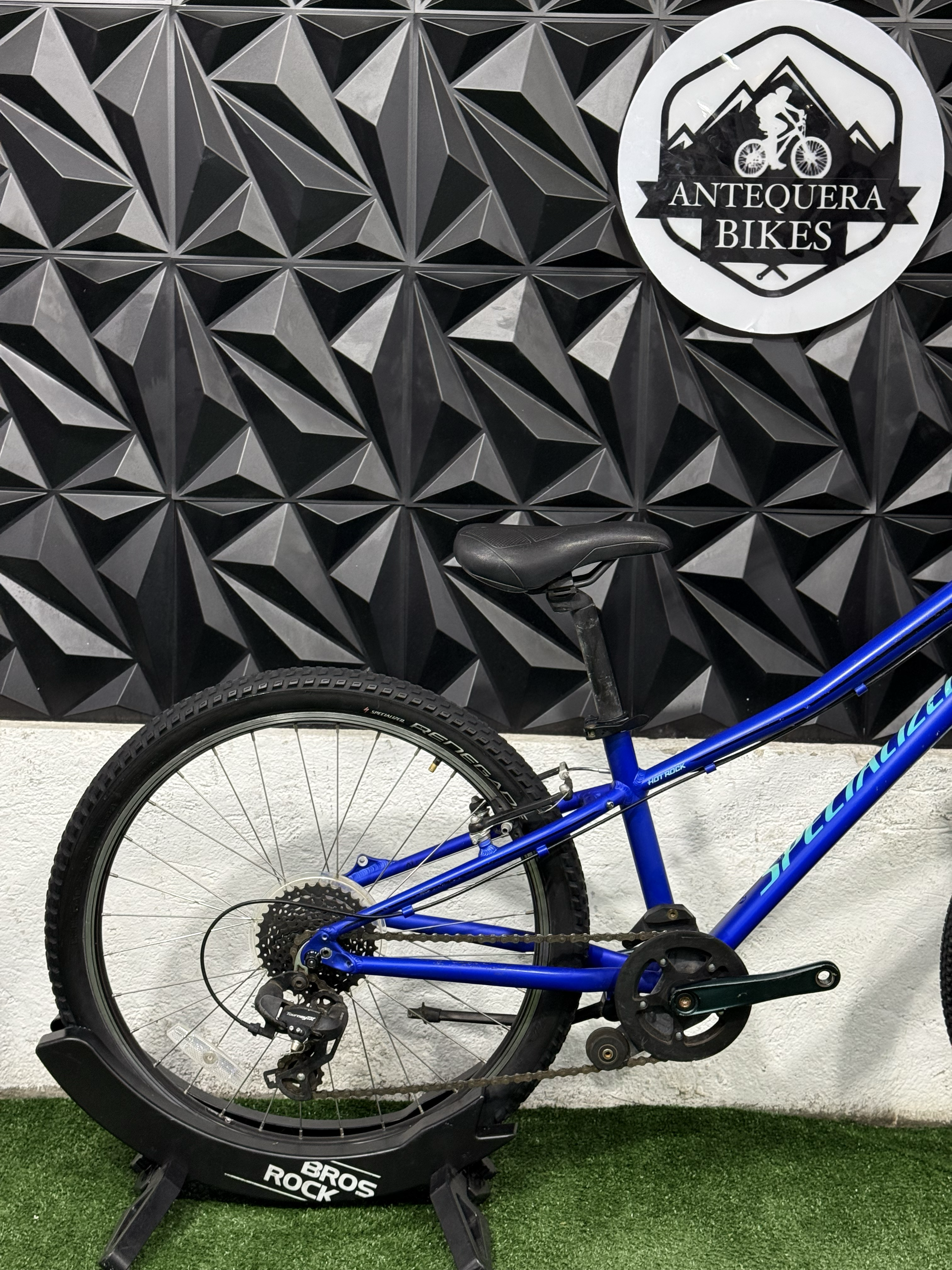 SPECIALIZED HOT ROCK