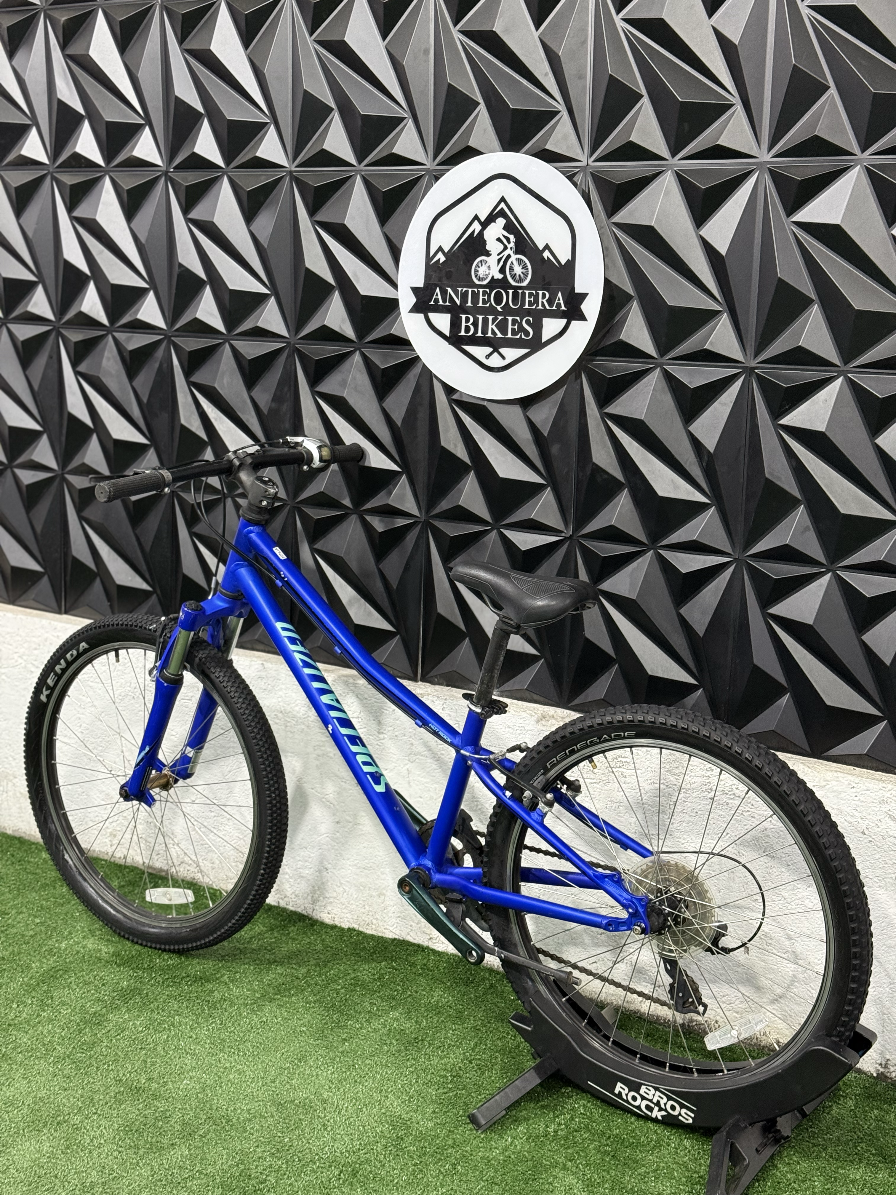 SPECIALIZED HOT ROCK