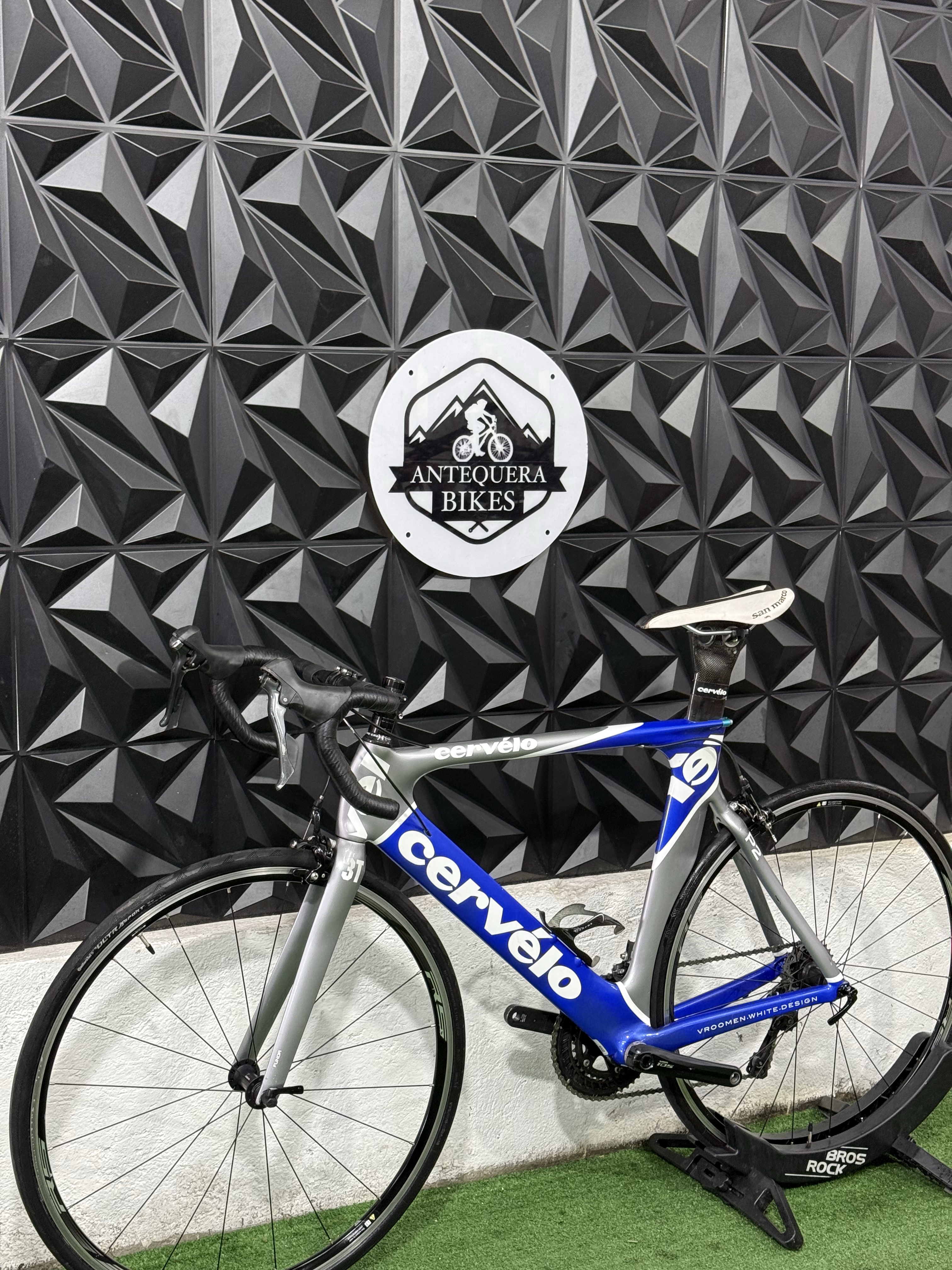 CERVÉLO P2 DE CARBÓN