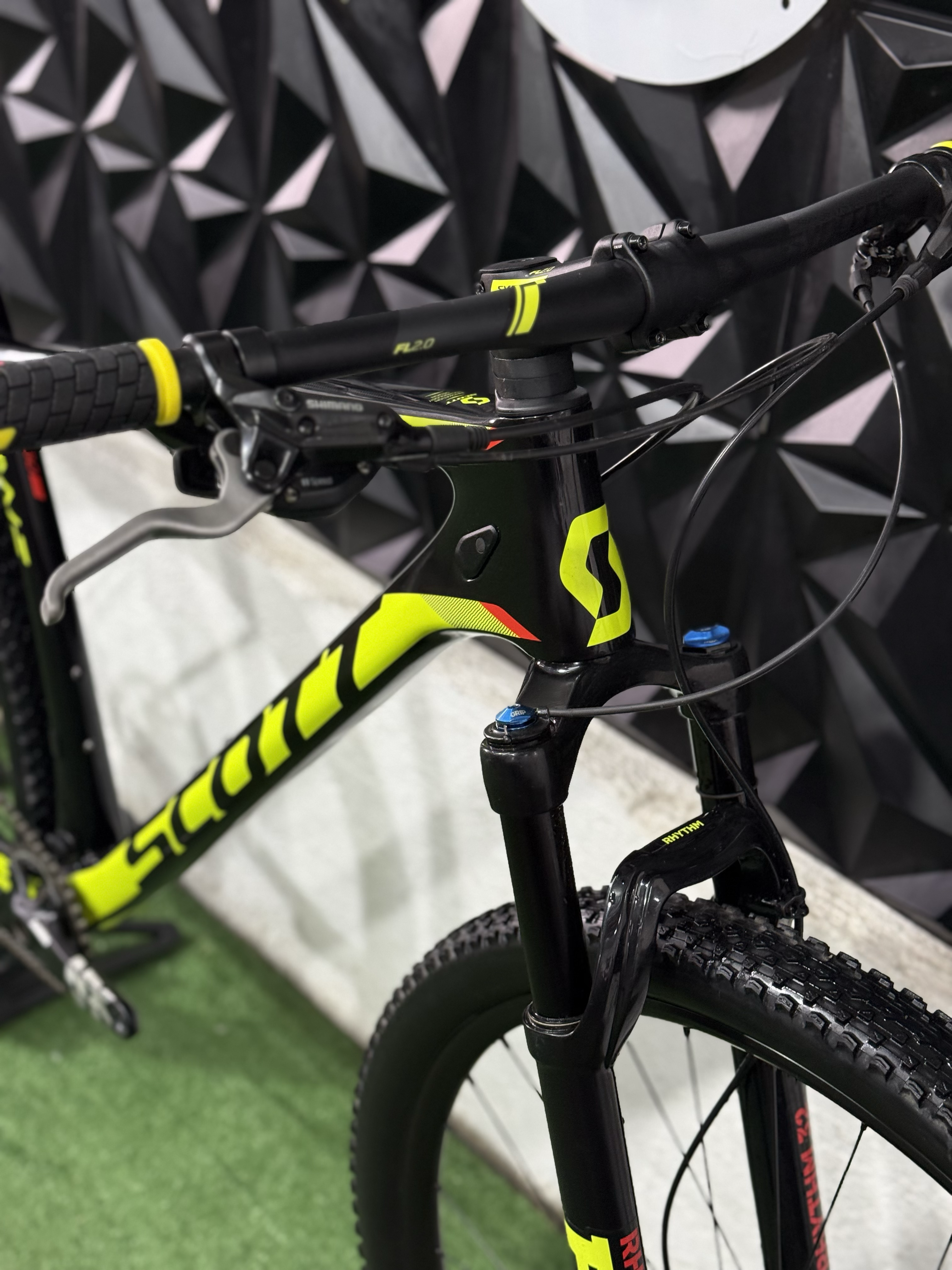 SCOTT SCALE 930 CARBÓN
