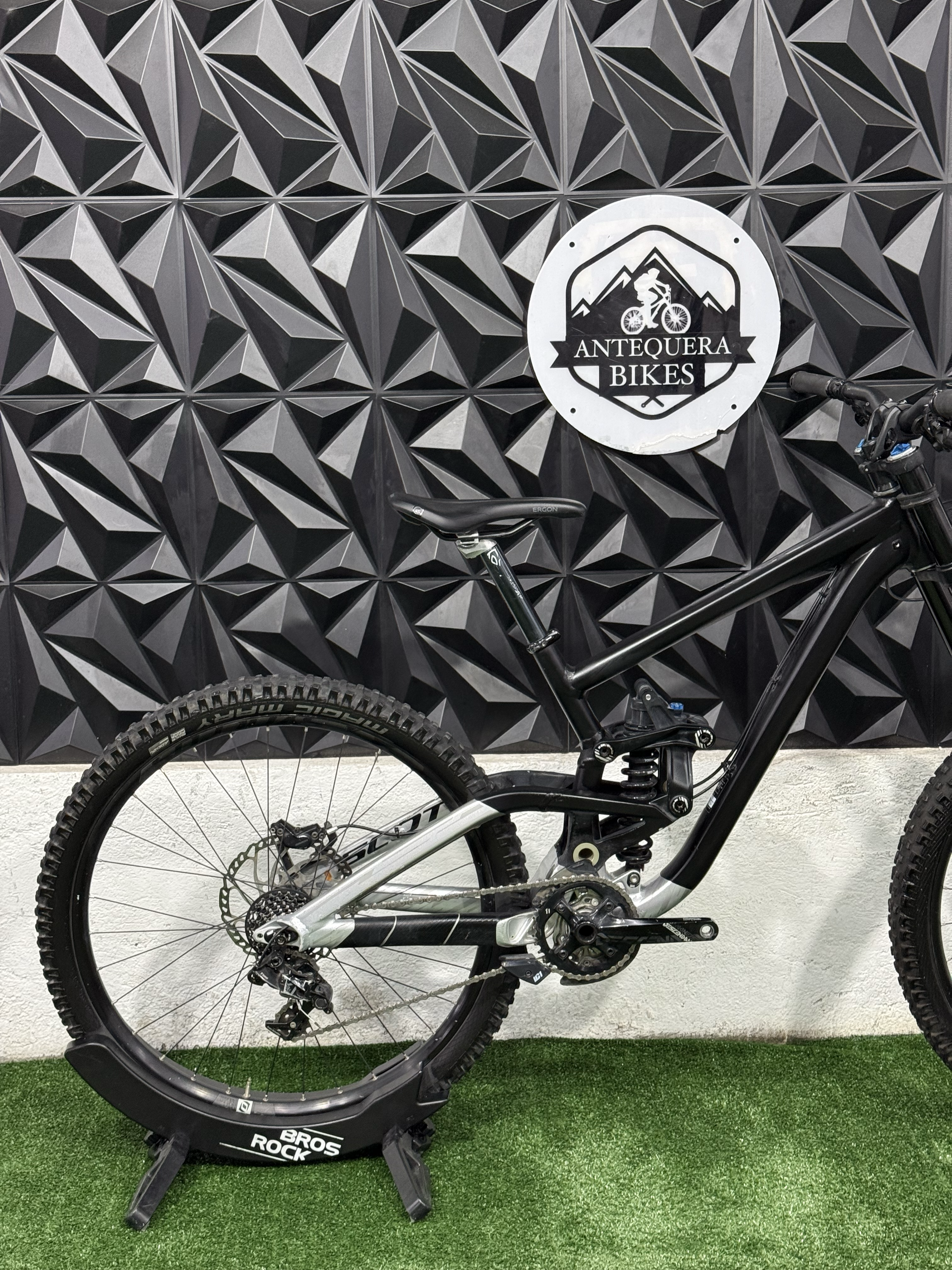 SCOTT GAMBLER 720