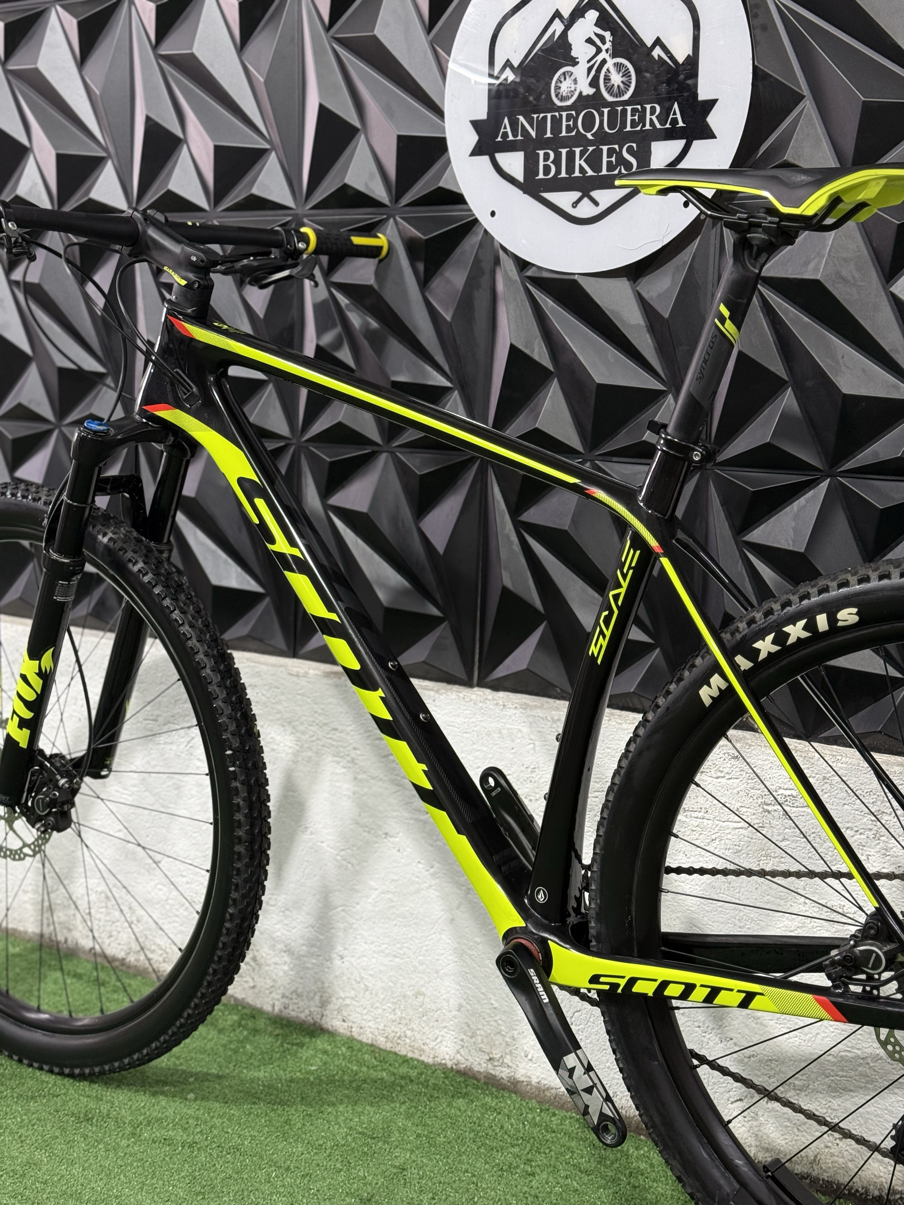 SCOTT SCALE 930 CARBÓN