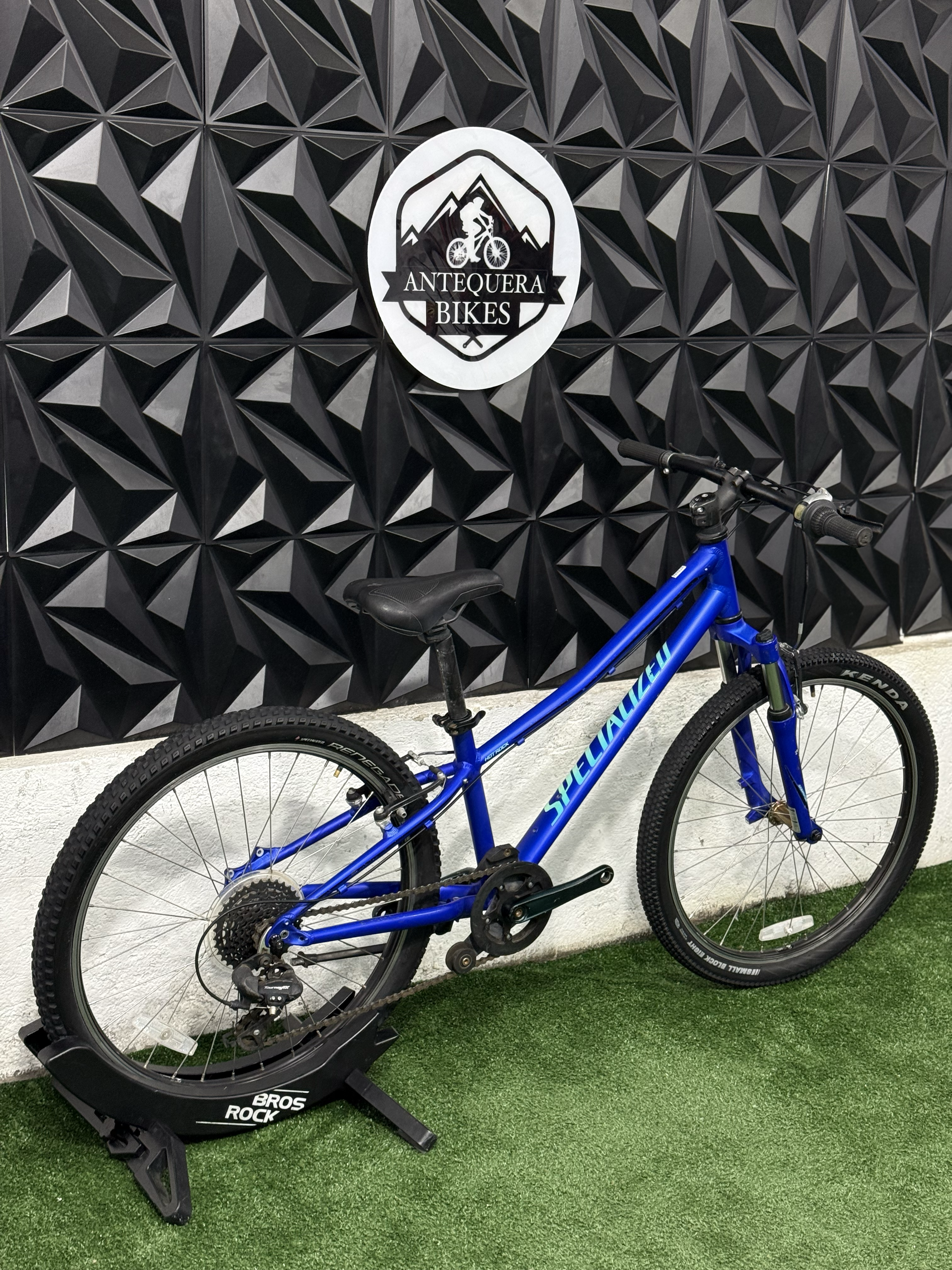 SPECIALIZED HOT ROCK