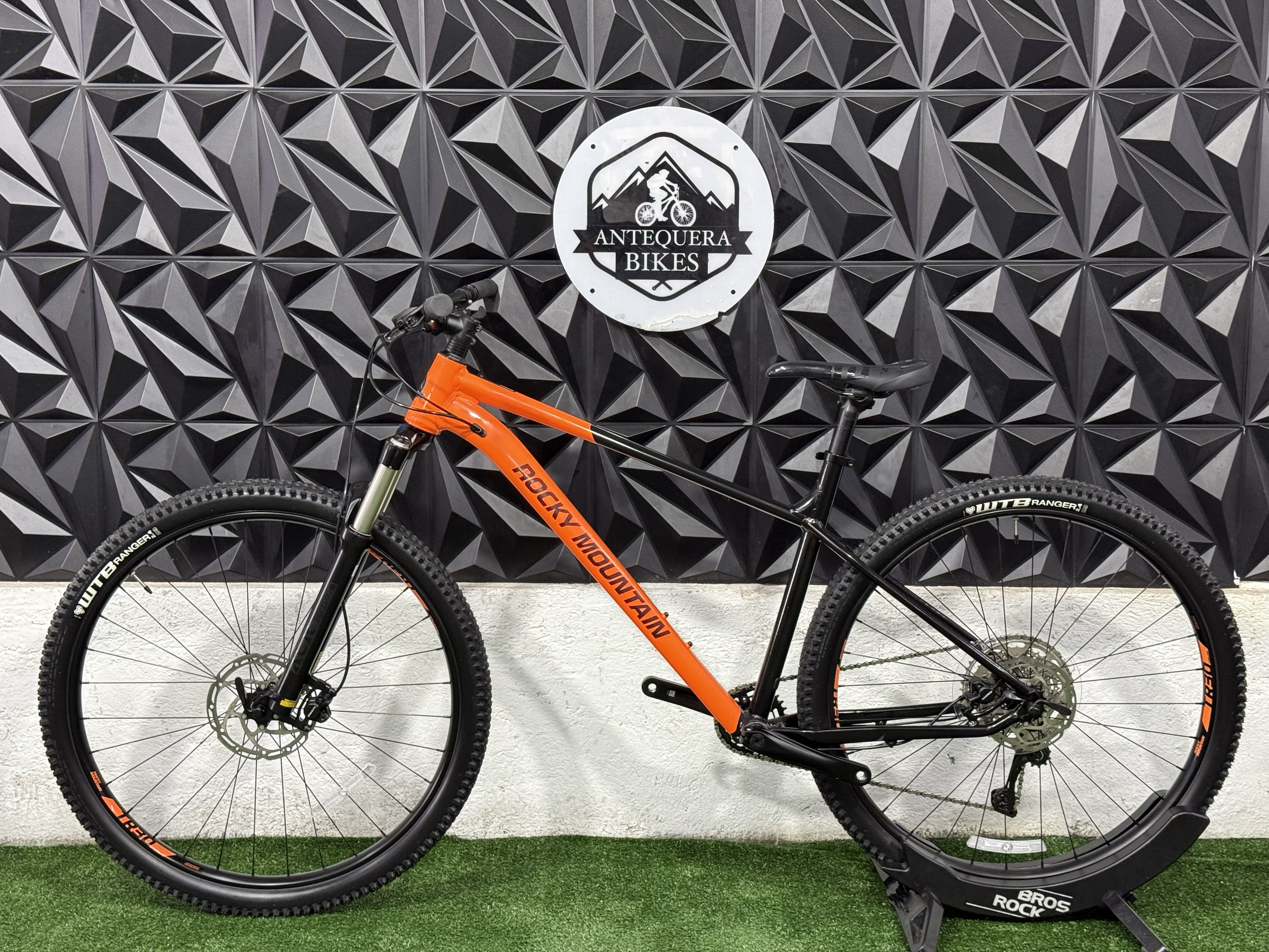 ROCKY MOUNTAIN FUSION 30