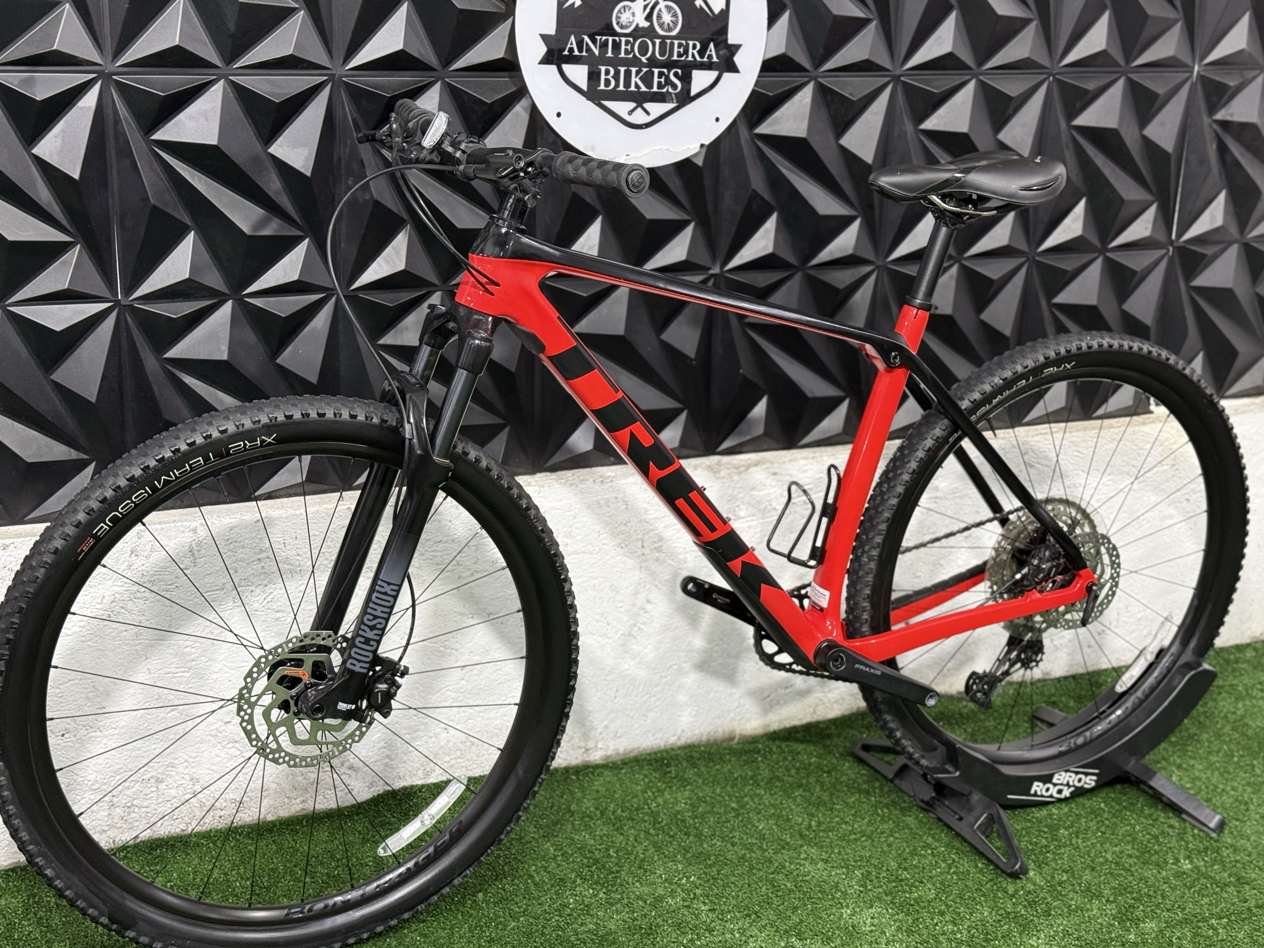 TREK PROCALIBER 9.5 CARBÓN