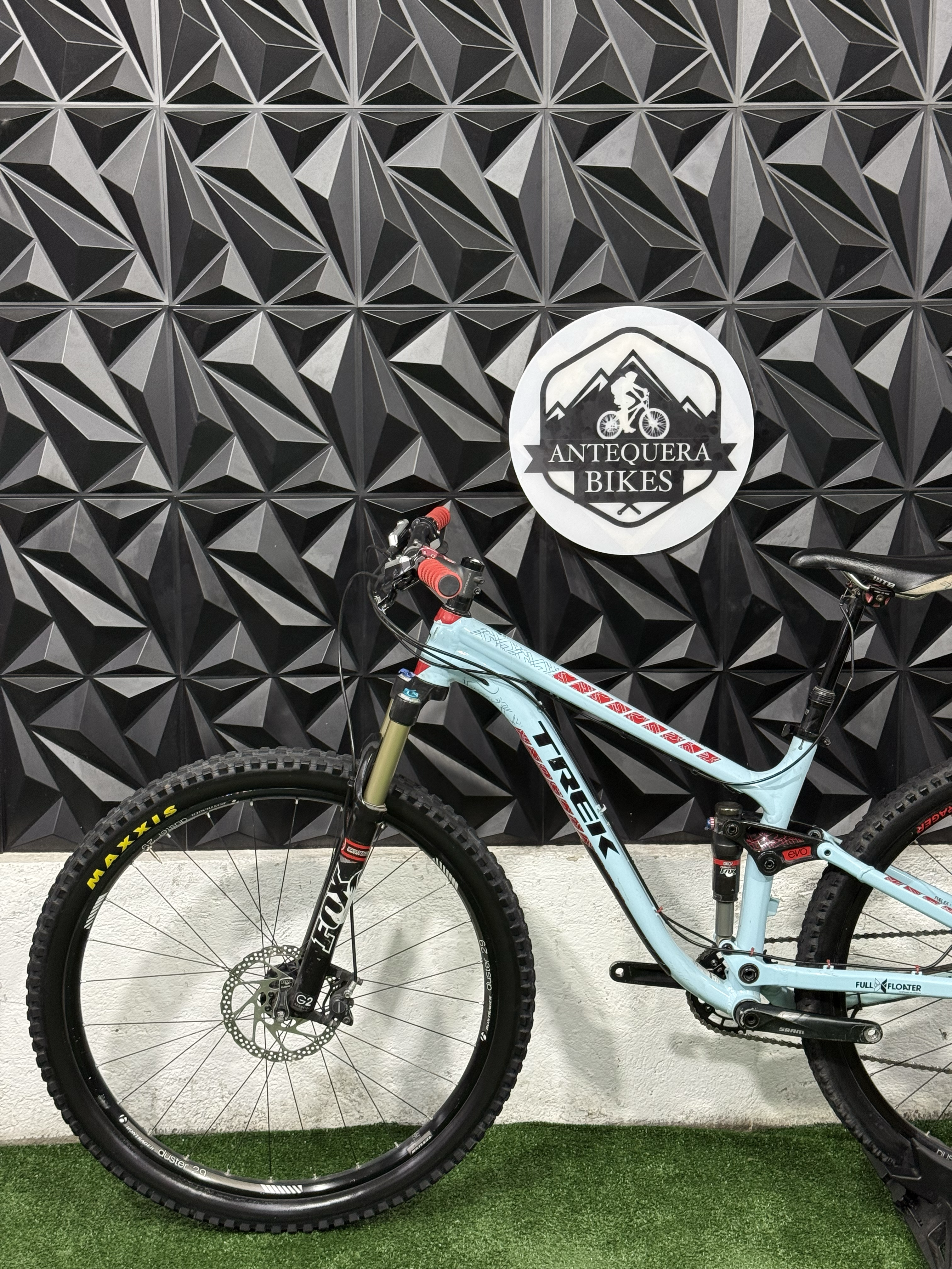 TREK FUEL EX 8