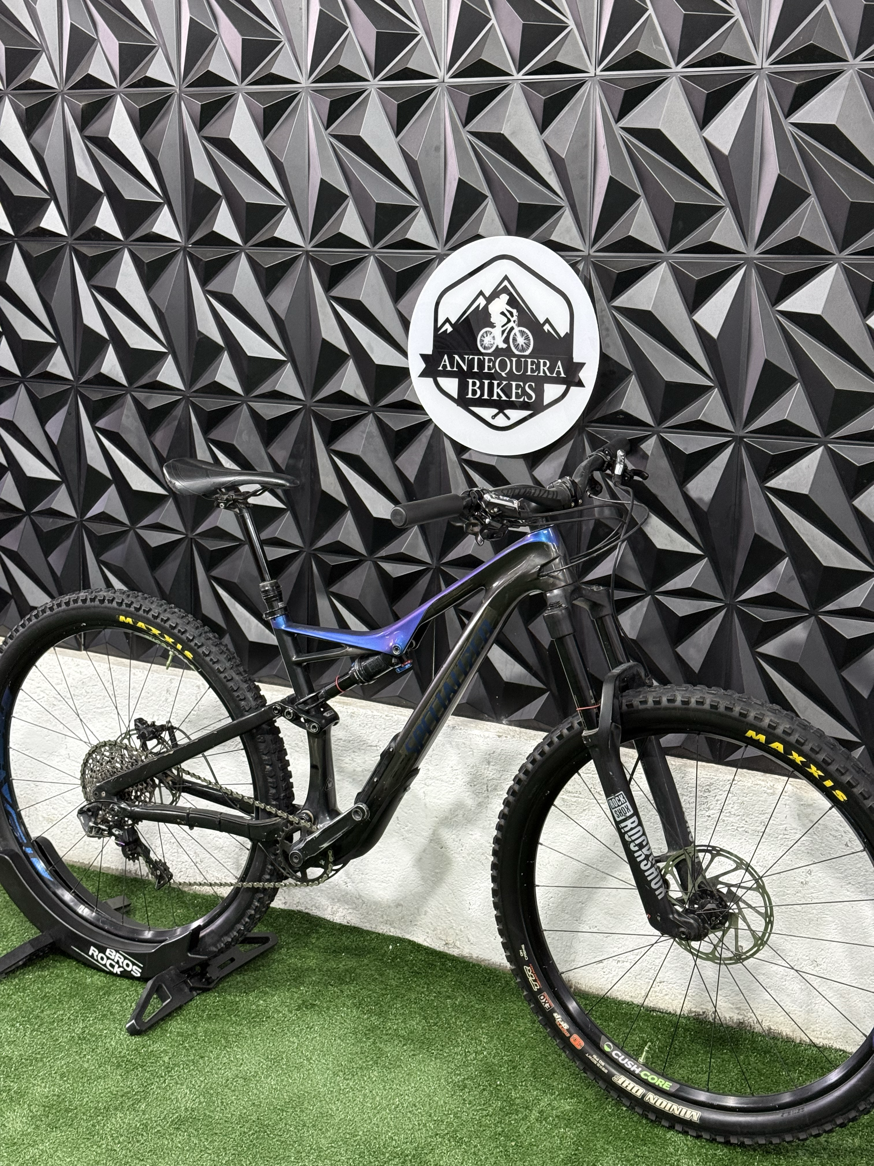SPECIALIZED STUMPJUMPER CARBÓN