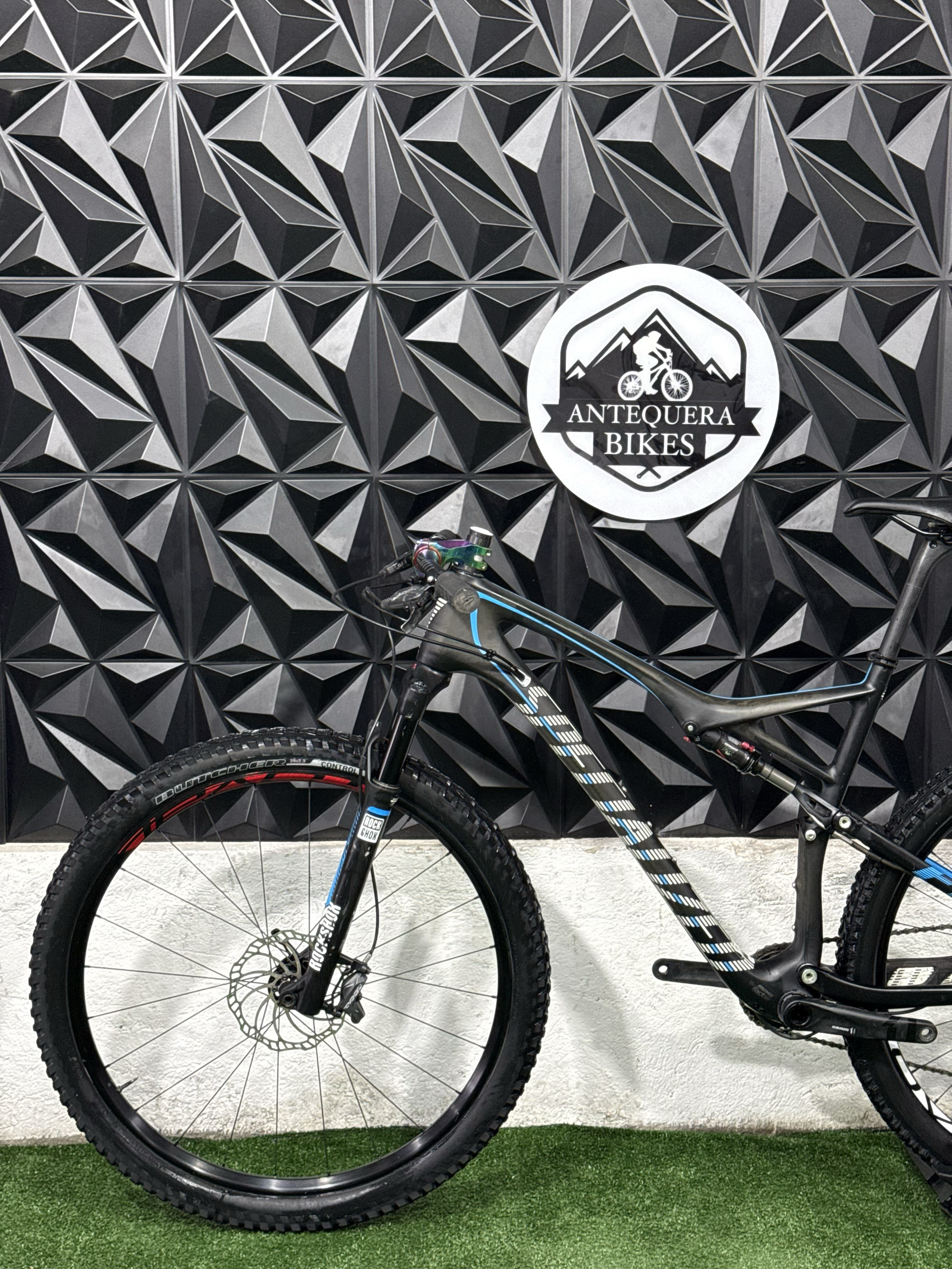 SPECIALIZED EPIC ELITE WC FULL CARBÓN SUPER LIGERA