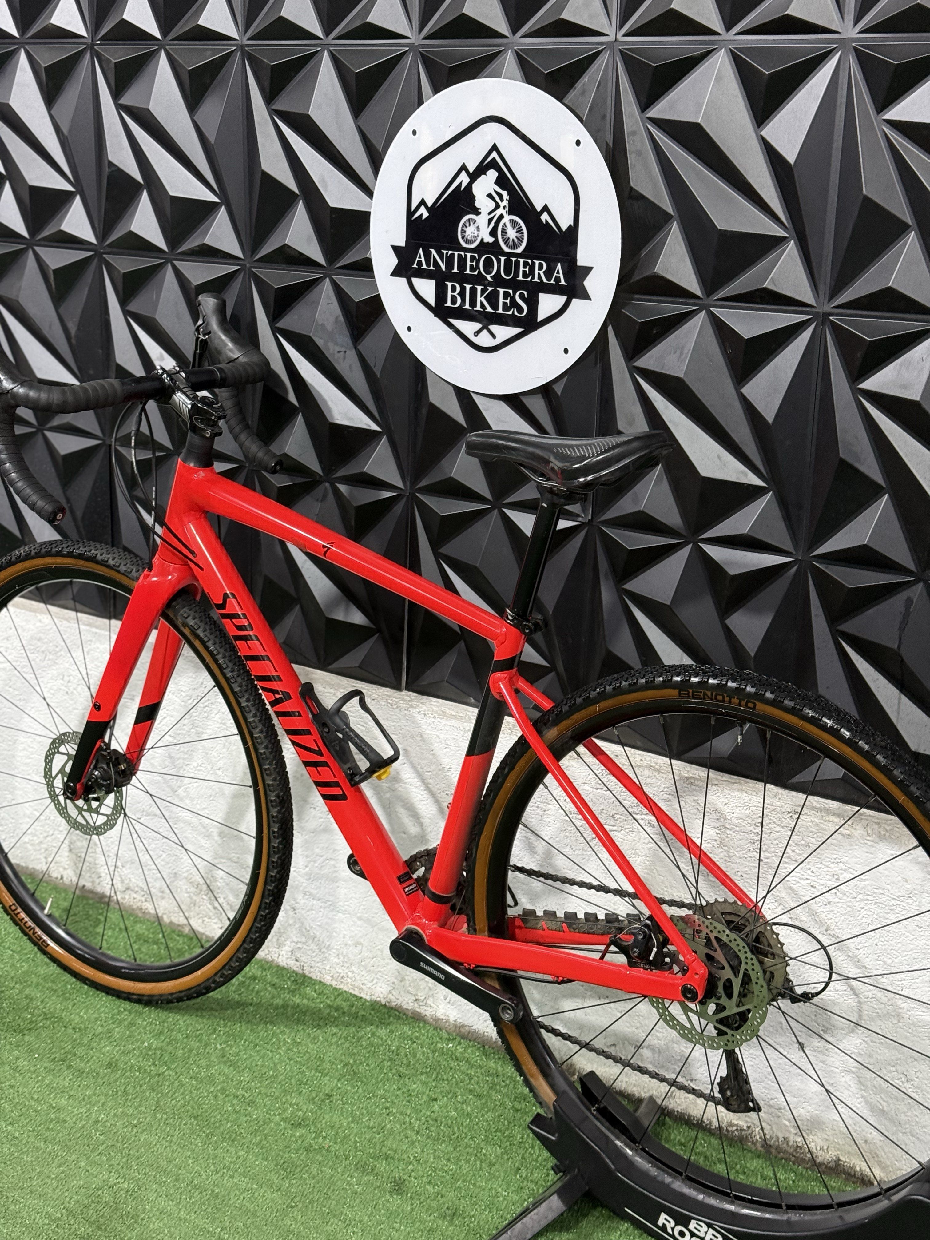 SPECIALIZED DIVERGE