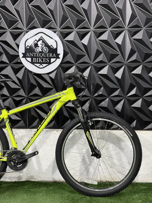 SPECIALIZED HARDROCK