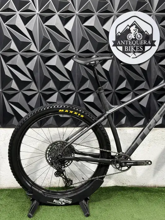 TREK ROSCOE 7