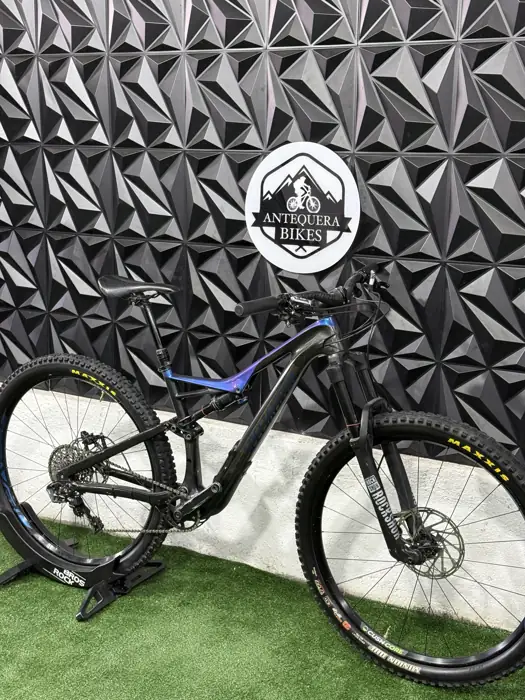 SPECIALIZED STUMPJUMPER CARBÓN